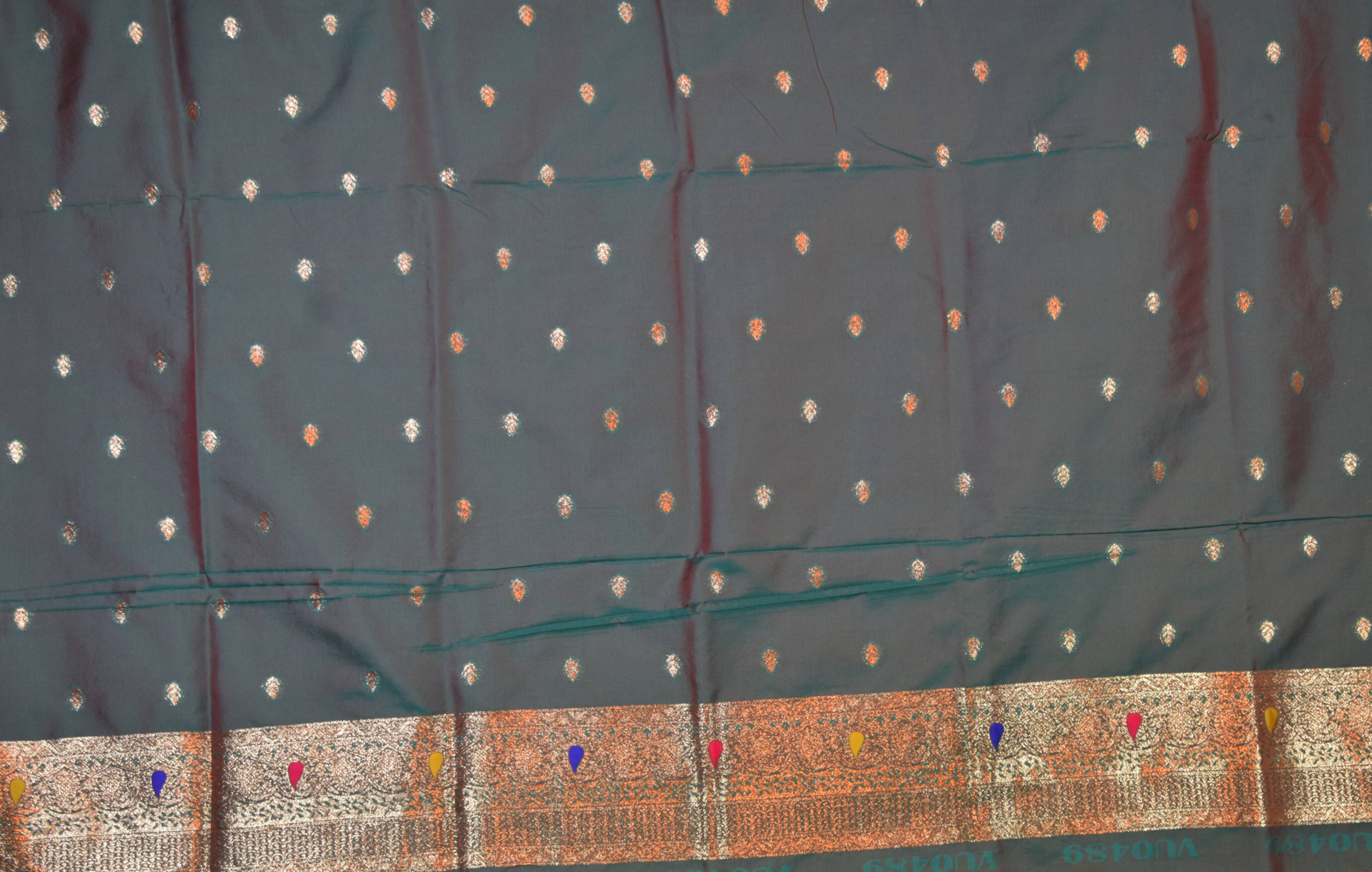 Petthani Silk Saree in Jabalpur with Luxurious Golden Zari Work - Image 3