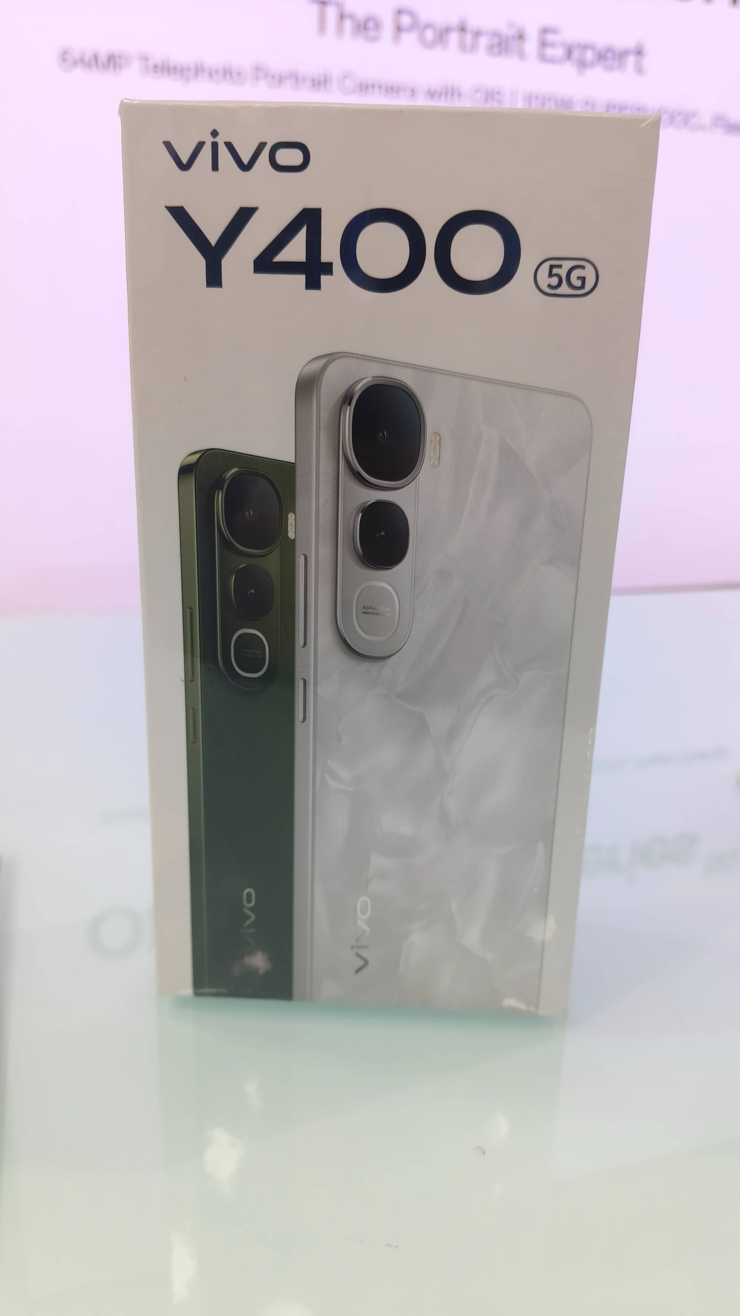  Vivo y400 8gb ram and 128gb rom ZEE COMMUNICATION E 8 BUTLER PLAZA BAREILLY BAREILLY UTTAR PRADESH 243001 243001 LANDMARK Near Anandi Agencies