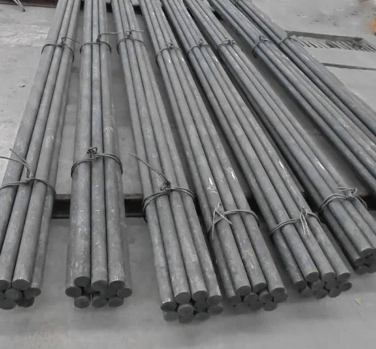 Iron Rod in C O Nishad - Gallant -  - Buy Online at RAJESH NISHAD