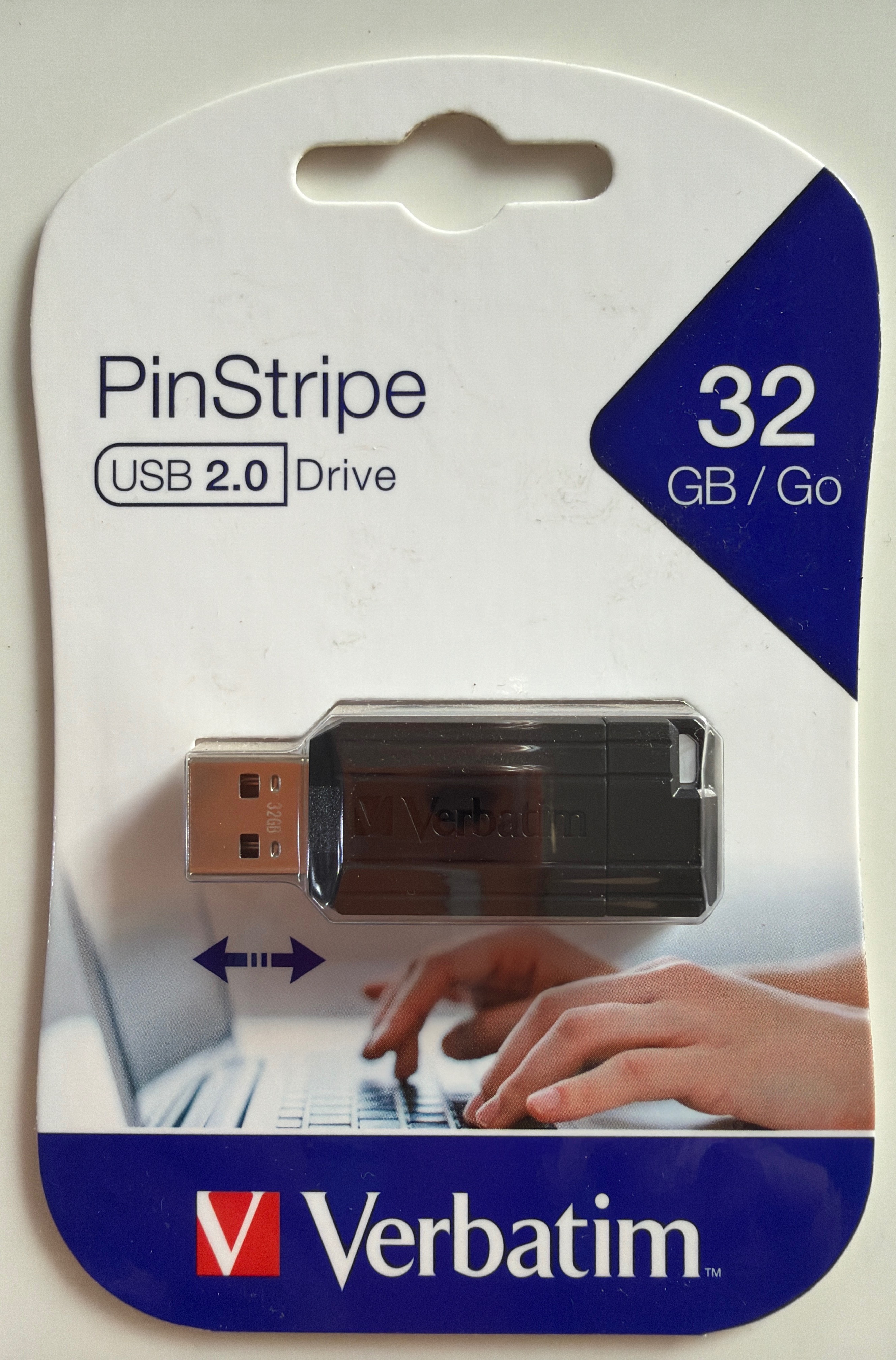  Tejas Computers Verbatim PinStripe USB 2.0 Drive in Vyara Compact 32GB Flash Drive TEJAS COMPUTERS TEJAS COMPUTERS F8, 1st Floor, CITI Mall,  Opp. Mahavir Hospital,  Near Old Bus Stand,  VYARA,  Dist.  Tapi.  Pin: 394650. Gujarat.