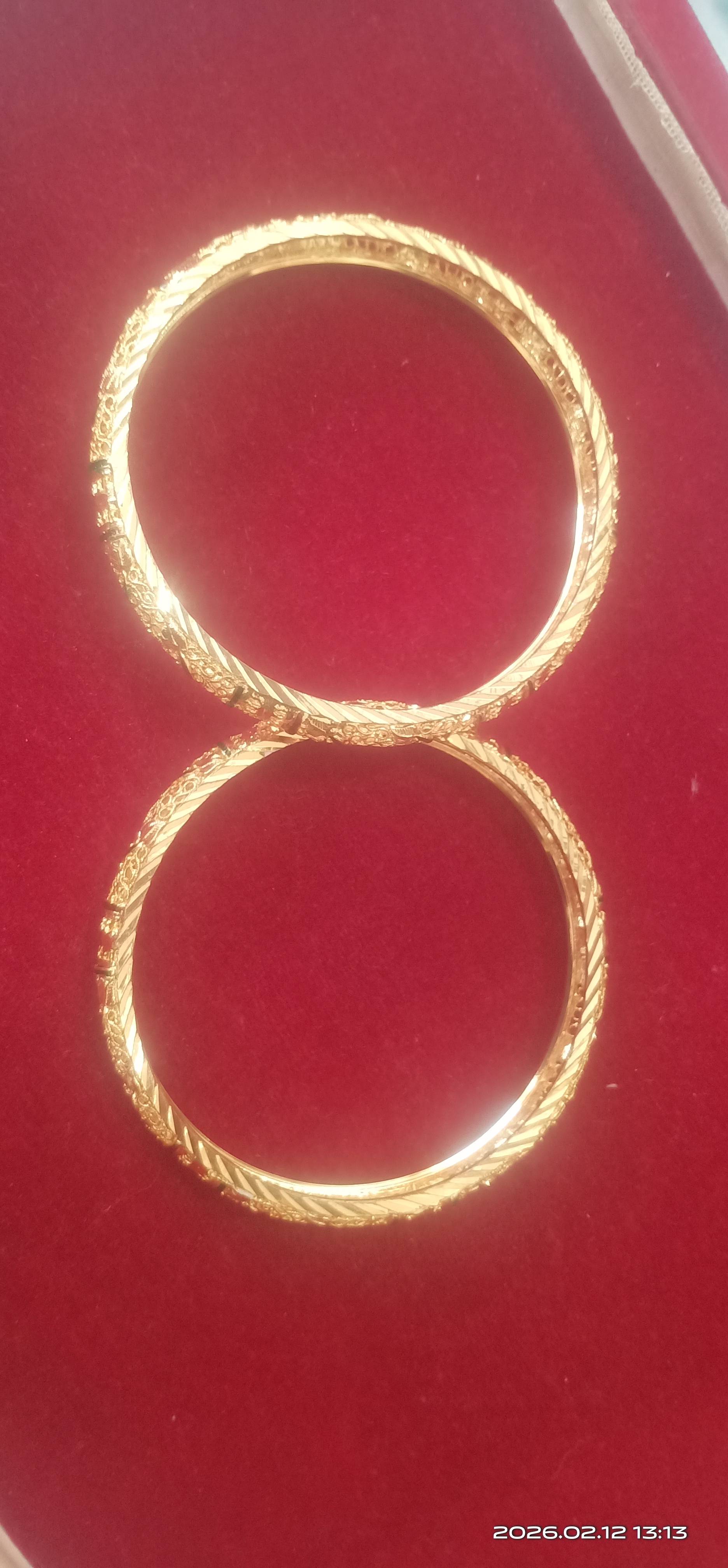 Gold Bangles in Gauriganj: Elegant Accessory for Style -  - Buy Online at J P JEWELLERS