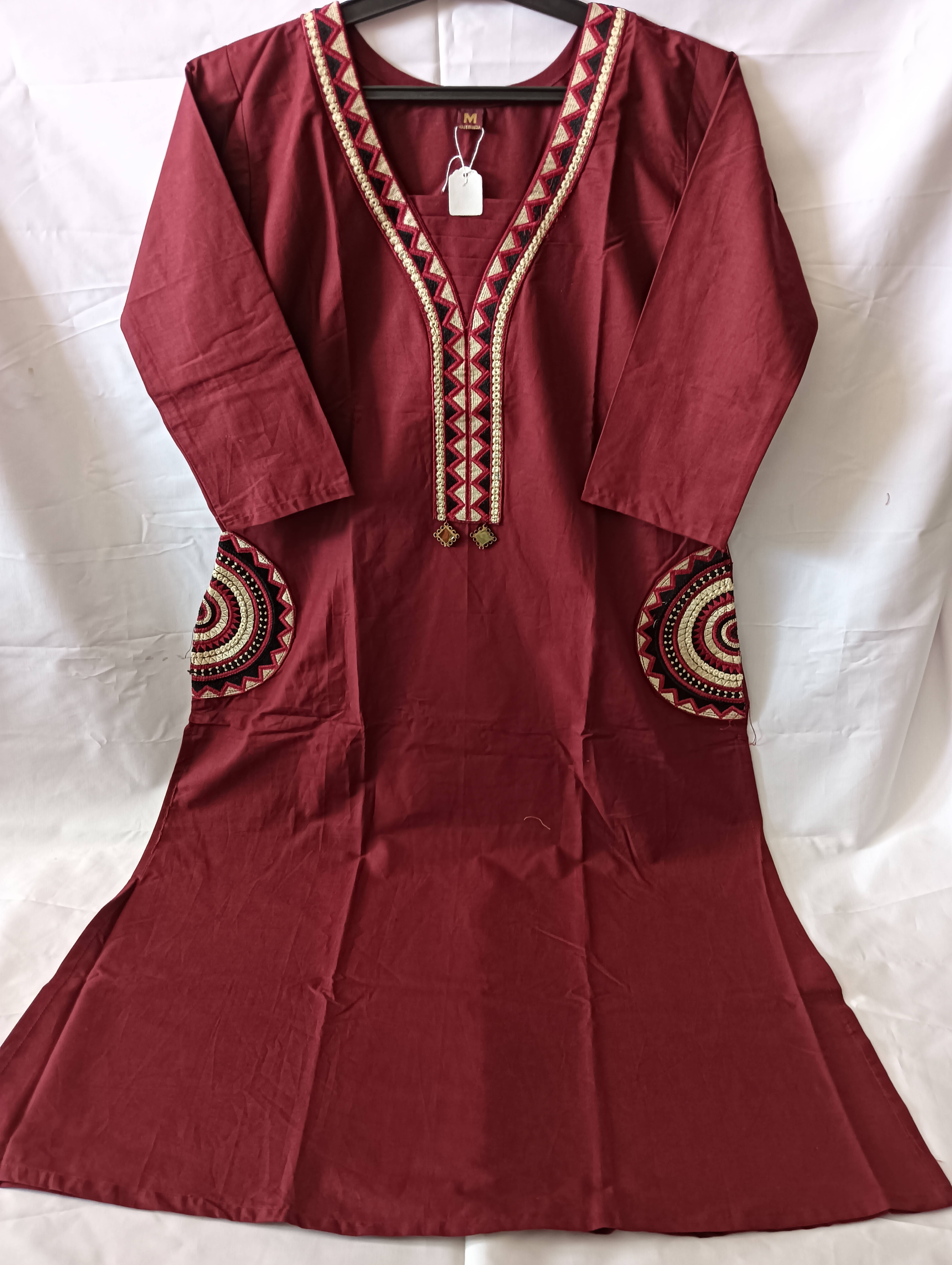 Embroidered Kurti in Maheshwar: Maroon Dhabu Cotton, 3/4 Sleeves - Image 3