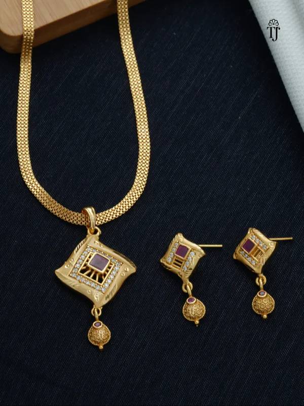 Gold Set in Hoshiarpur - Elegant and Timeless Jewelry -  - Buy Online at JHOOM LIFESTYLES