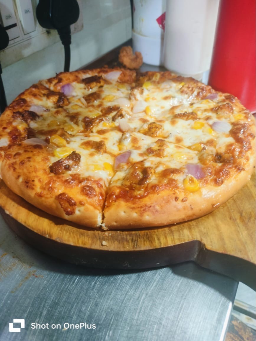 Mexican Pizza in Hyderabad: Cheesy Delight Pizza -  - Buy Online at VAM COFFEE HOUSE