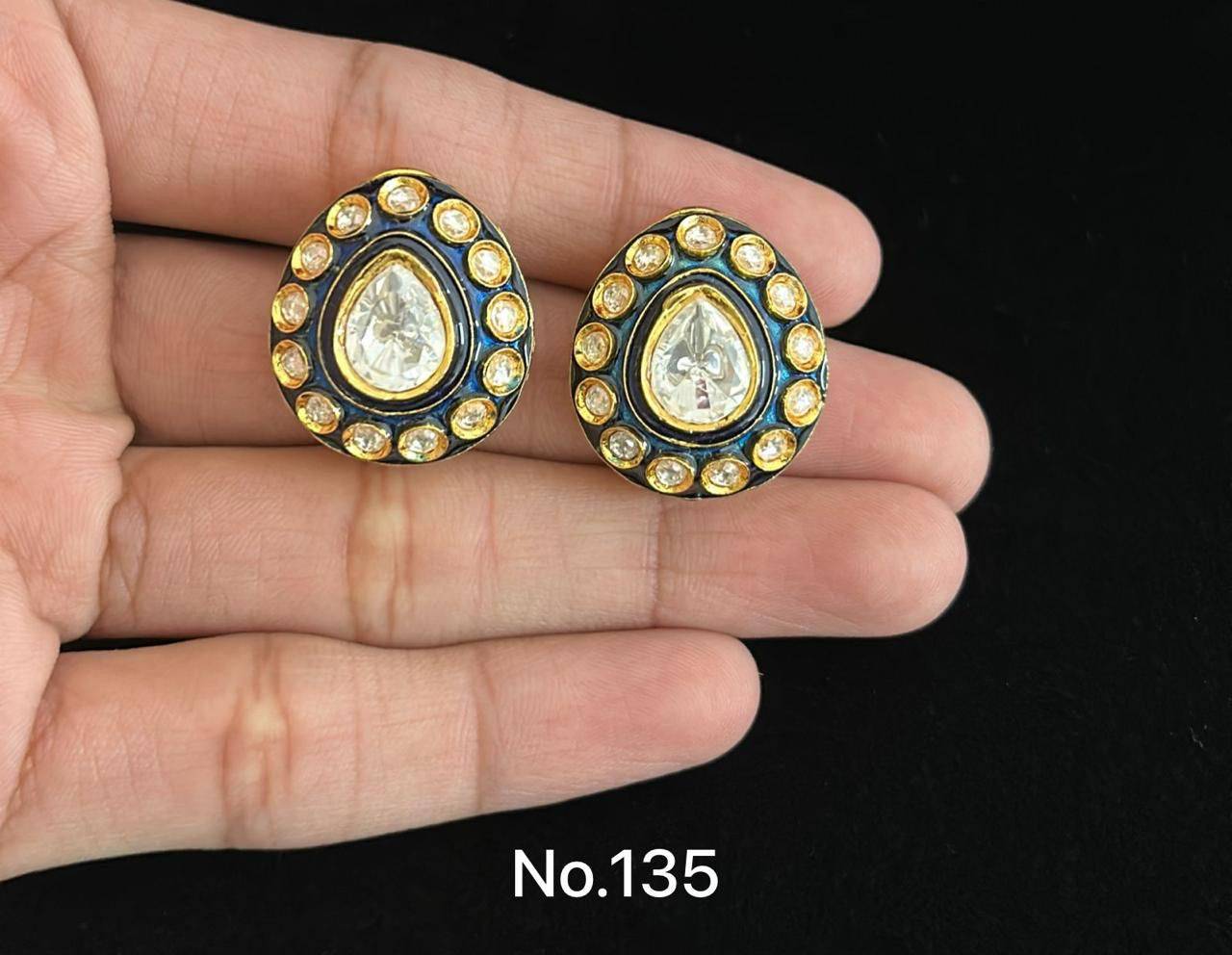 Kundan Earrings in Malad West: Pear-Shaped Traditional Design