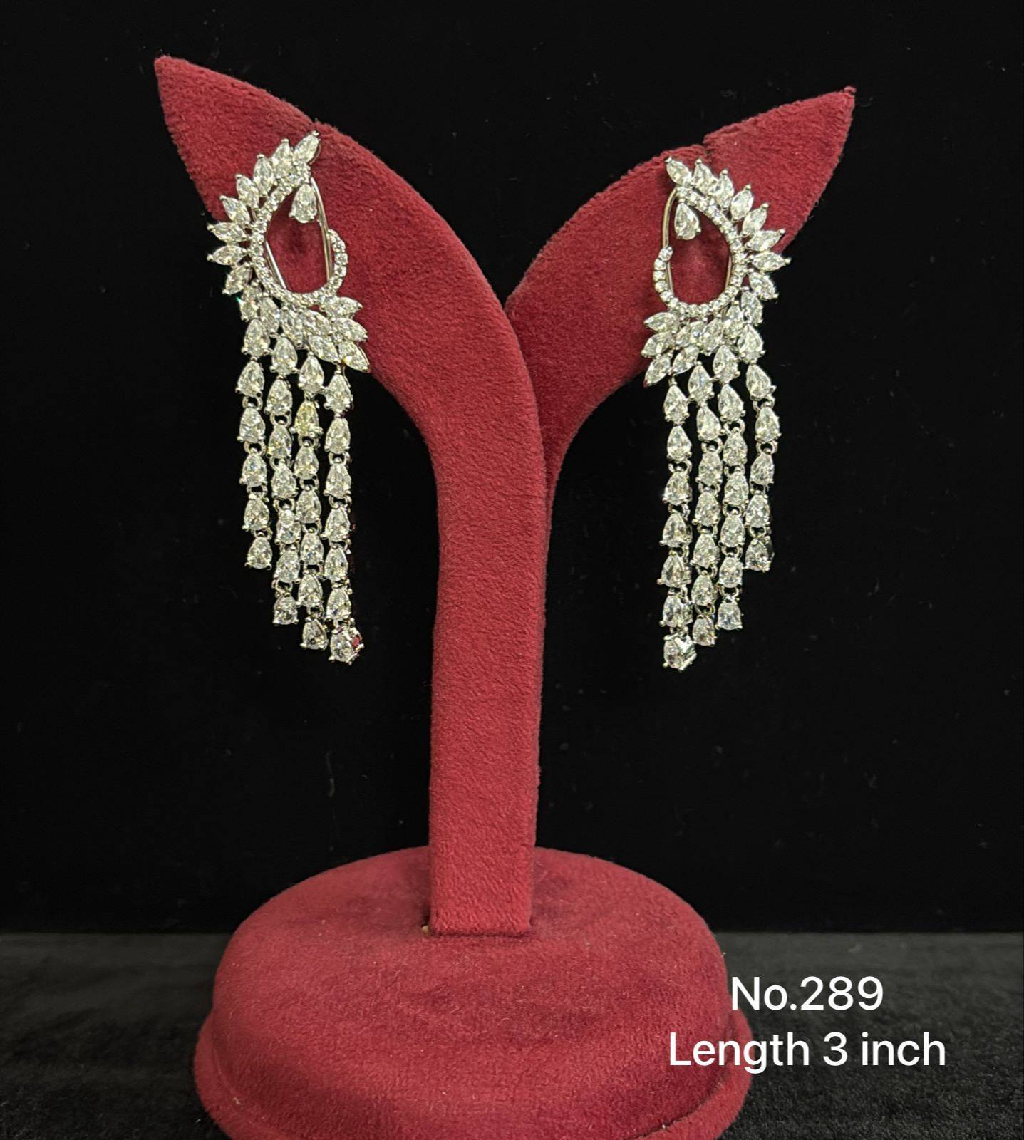 Elegant Crystal Drop Earrings in Malad West: Stunning Sparkle