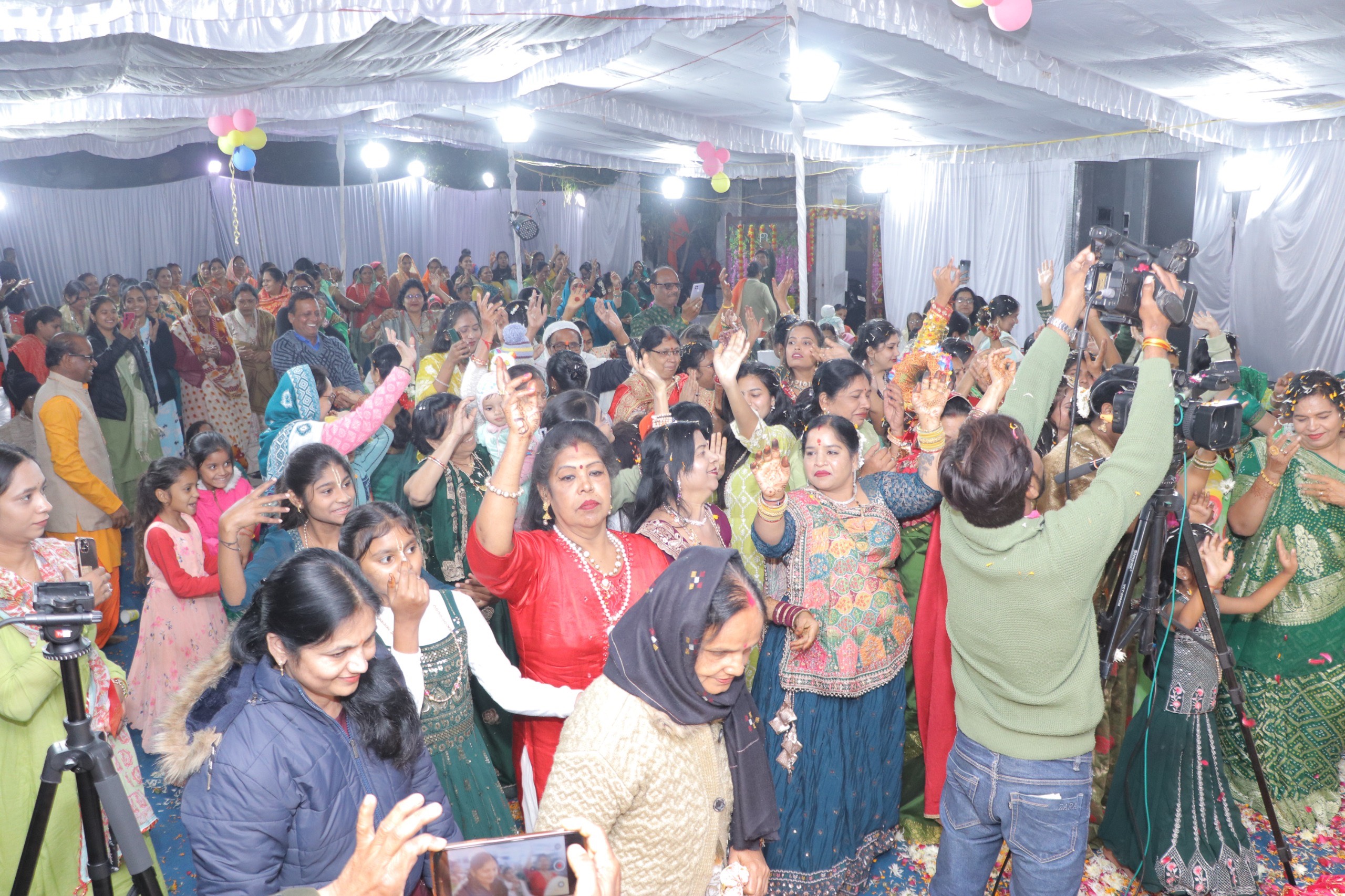 श्री शिवमहापुराण कथा ~ श्री प्रेम परमानंद जी महाराज के श्रीमुख से - Image 4