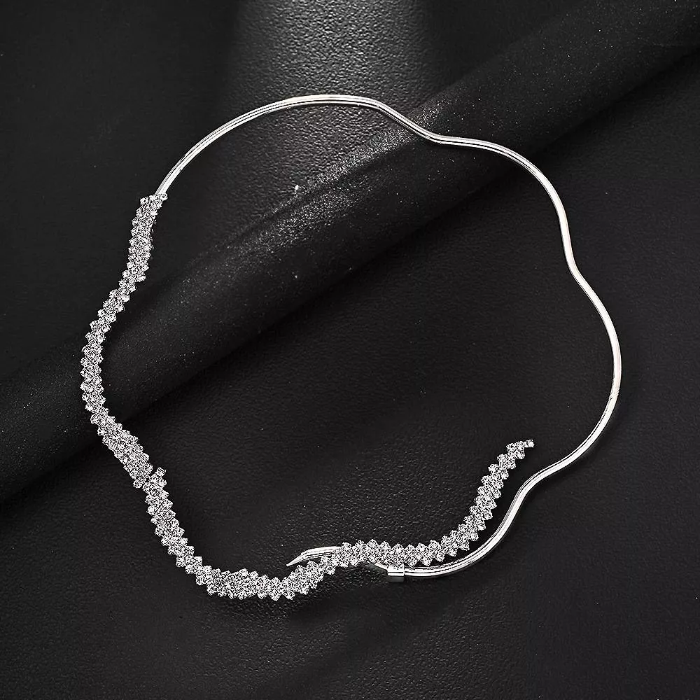 Elegant Wave Necklace in Usha Arts Shop Malad West Stunning Gold-Tone Metal and Crystal Beads - Image 2