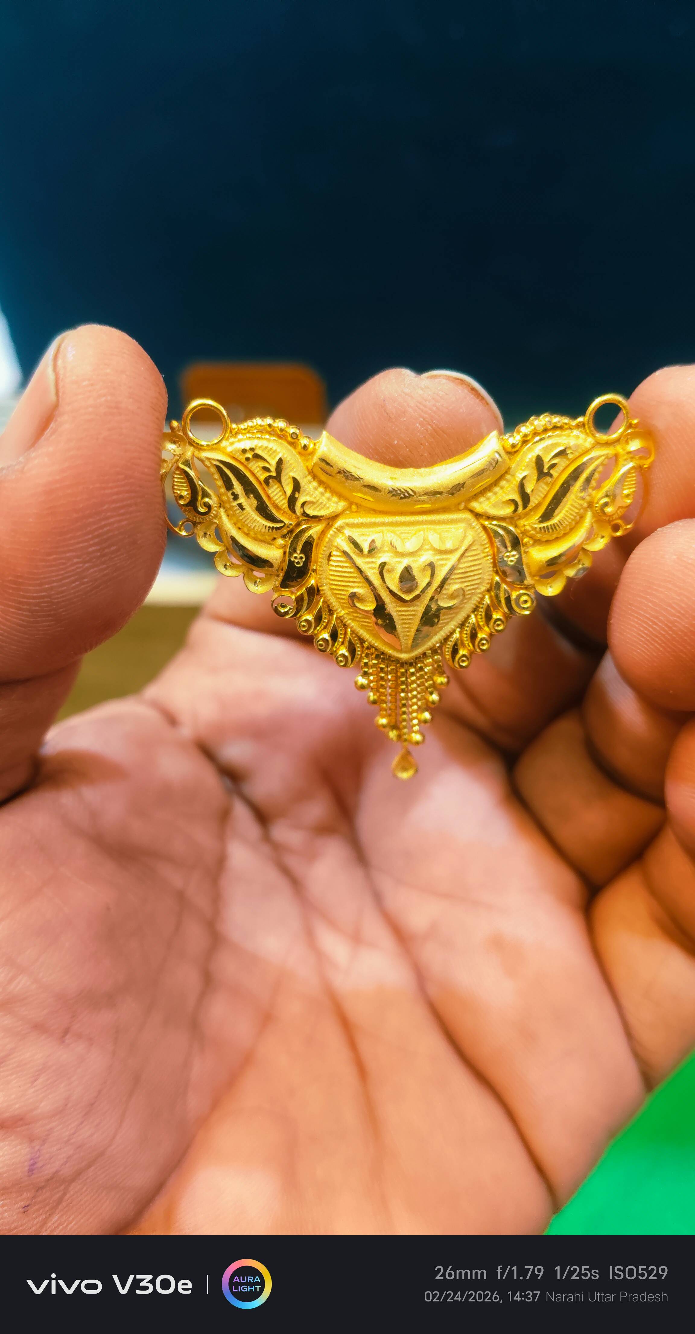 Parveen Jewellers Earring in Narahi Ballia: Elegant and High-Quality Design -  - Buy Online at PRAVEEN JEWELLERS