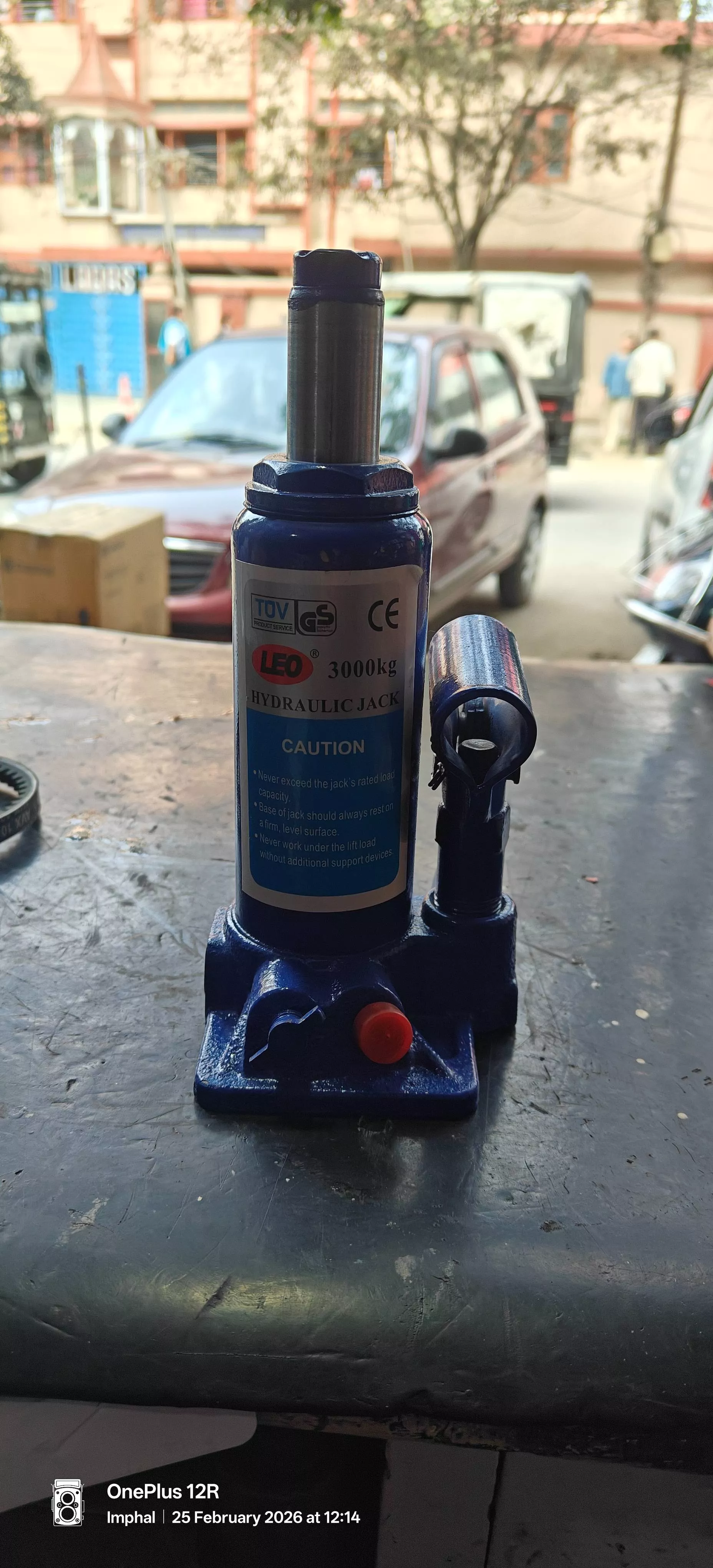 LEO Hydraulic Jack in Thangal Bazar - Efficient Vehicle Lifting -  - Buy Online at DURGA AUTOMOBILES
