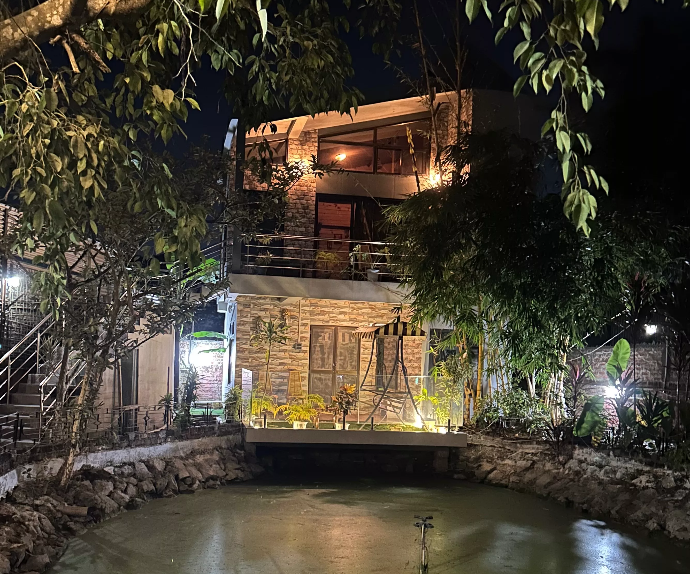 Luxury Lakeside Villa in Guwahati: Modern Amenities -  - Buy Online at THE CABIN BY THE BAYOU