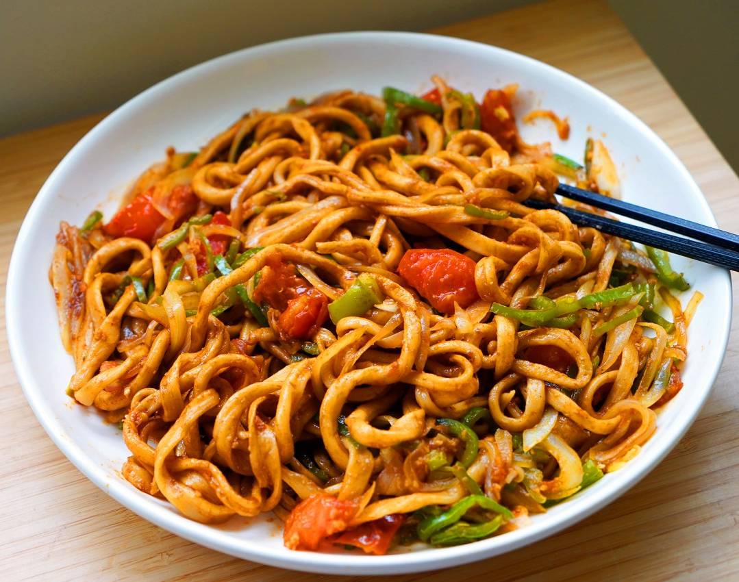  Vegetarian Food: Spicy Vegetable Noodles in Uripok Gopalajileirak POPULAR MEAT HOUSE URIPOK GOPALAJILEIRAK NEAR OVERBRIDGE OPP ITD HOSPITAL