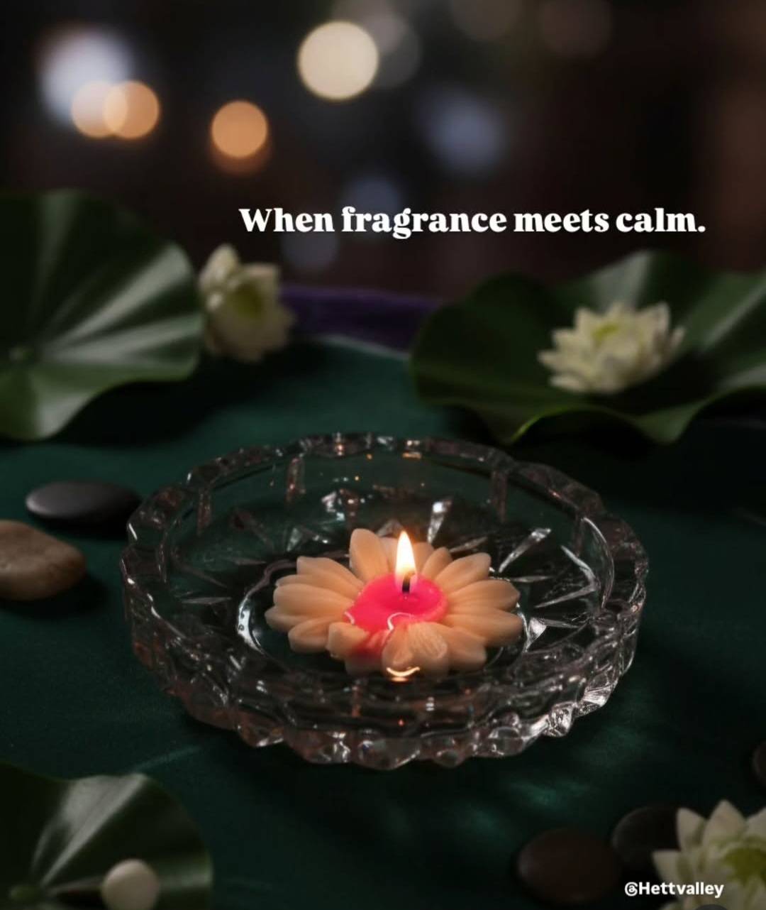 HETTVALLEY - Daisy Candle - Floral Design Home Decor in AHMEDABAD