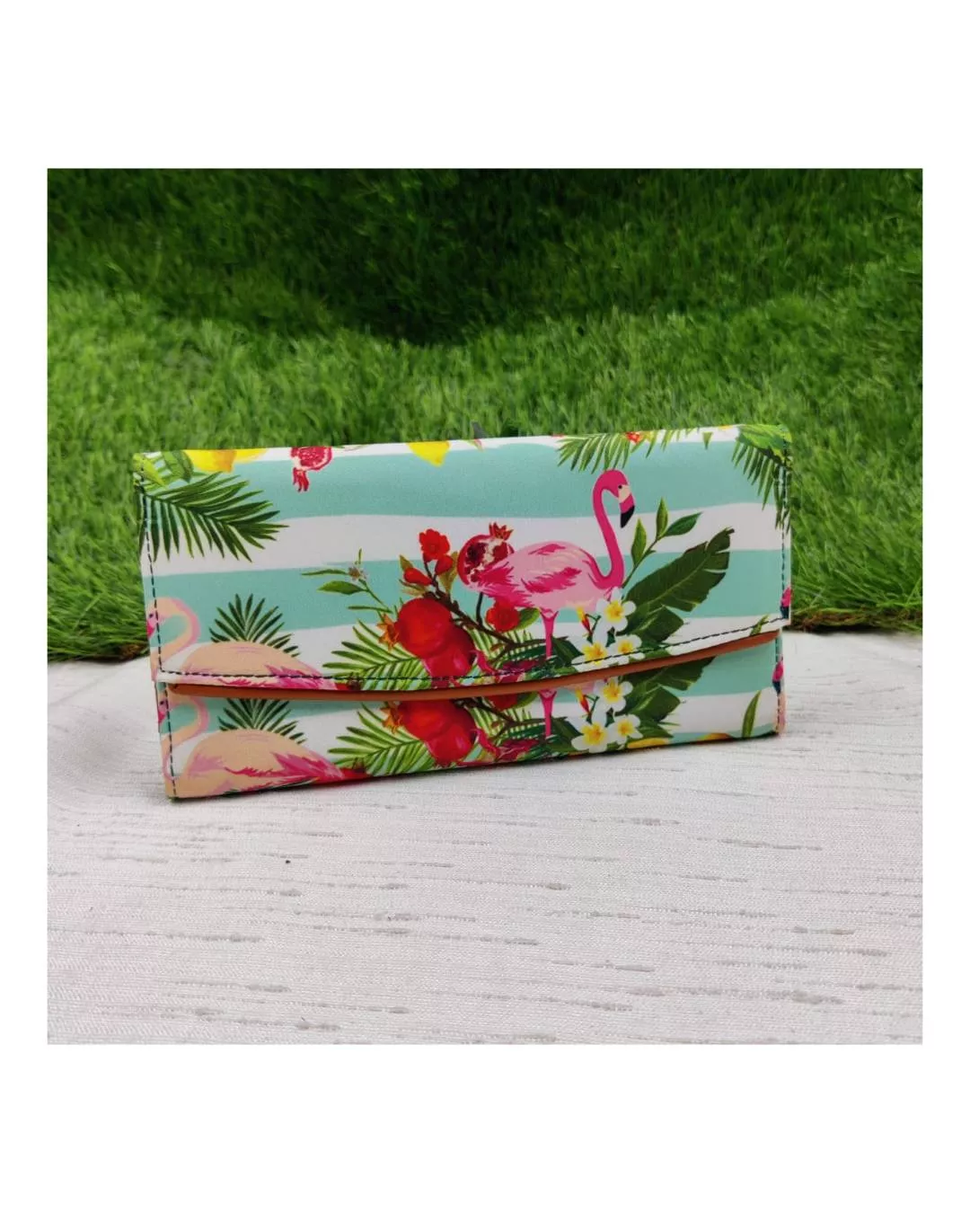 Fashion Accessories: 3 Fold Wallet in Dwarkapuri - Stylish Crepe Design - Image 1