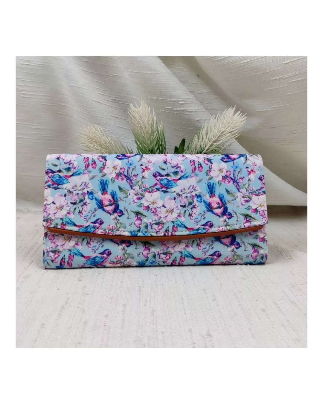 Fashion Accessories: 3 Fold Wallet in Dwarkapuri - Stylish Crepe Design - Image 2