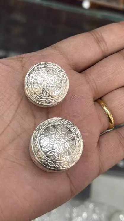 Antique Silver Round Buttons in Hoshiarpur: Intricately Engraved Design -  - Buy Online at SIMMI