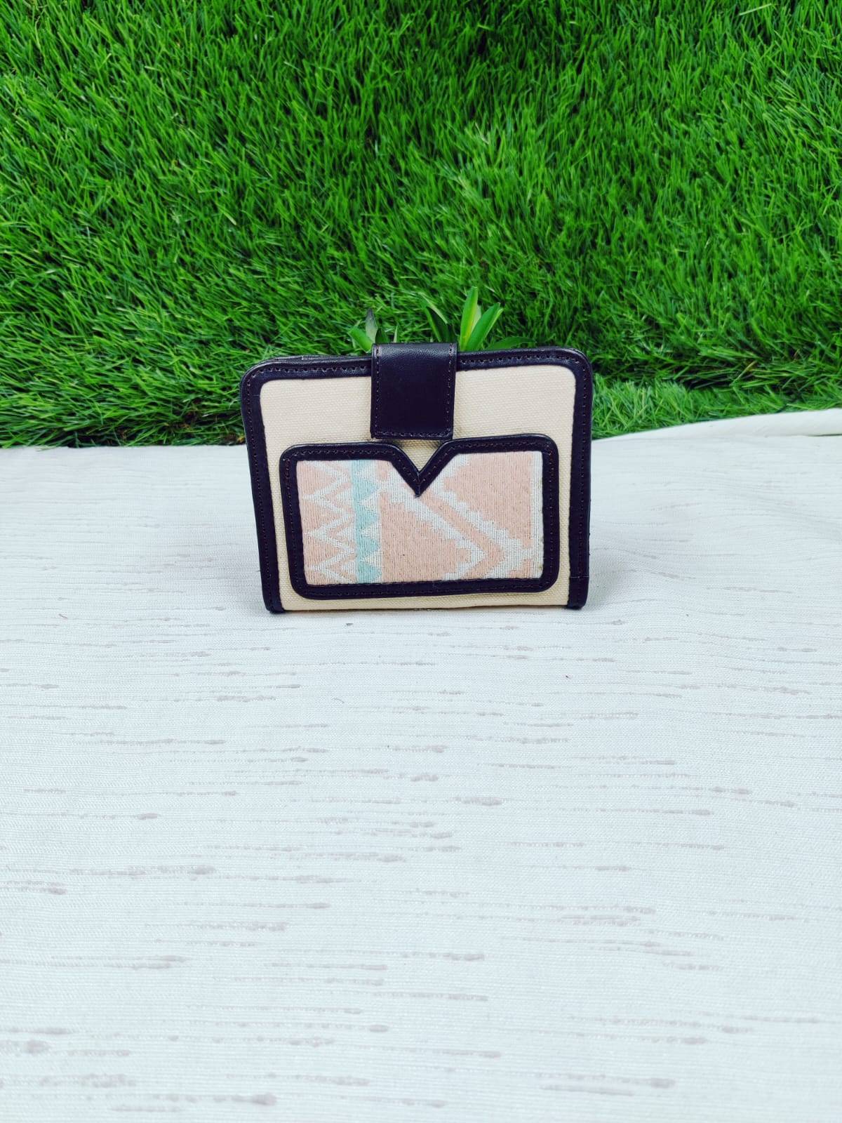 Women's Mini Jacquard Wallet in Dwarkapuri with Multiple Pockets - Image 4