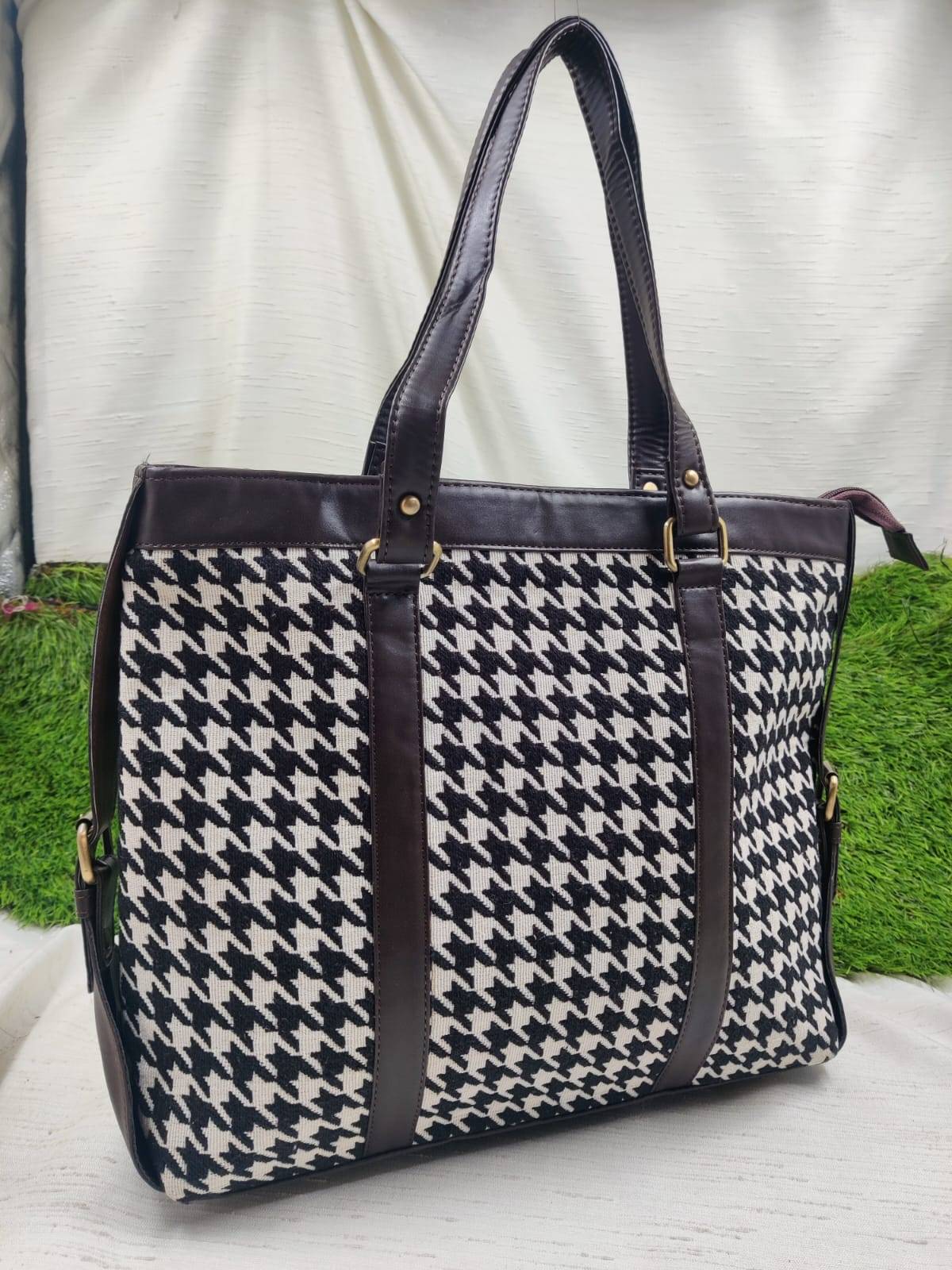 Jacquard Laptop Handbag in Dwarkapuri - Elevate Your Office Style - Image 1