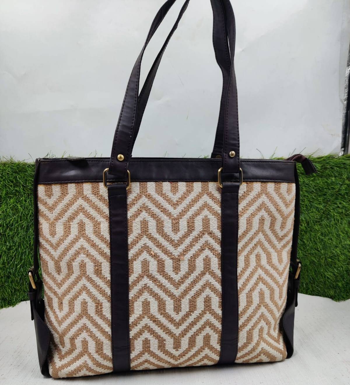 Jacquard Laptop Handbag in Dwarkapuri - Elevate Your Office Style - Image 3
