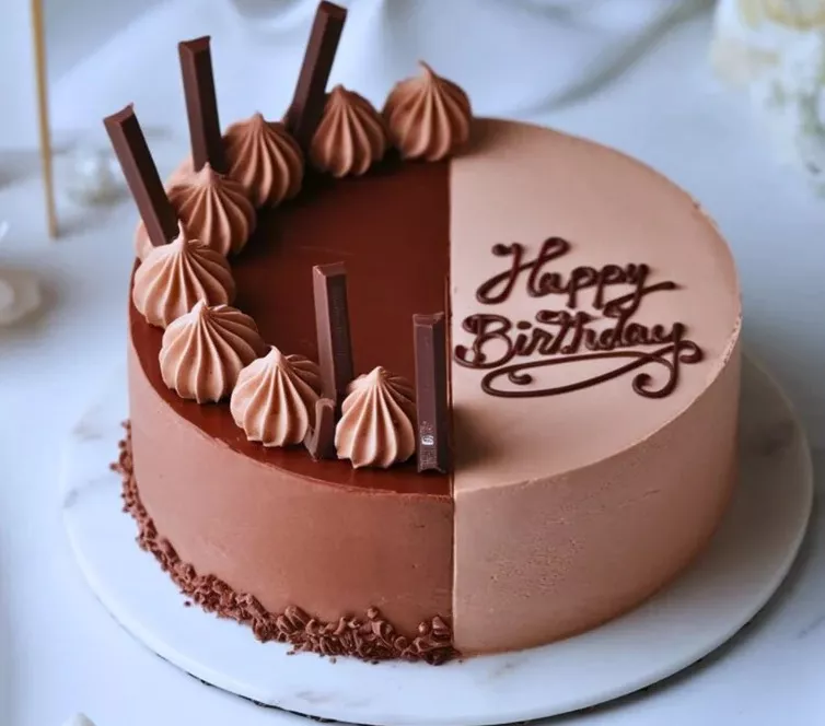 Birthday Cake in LOHA MANDI BATALAOPP SHIV MANDIR: Delicious and Beautifully Decorated -  - Buy Online at NEW DELUX SWEETS