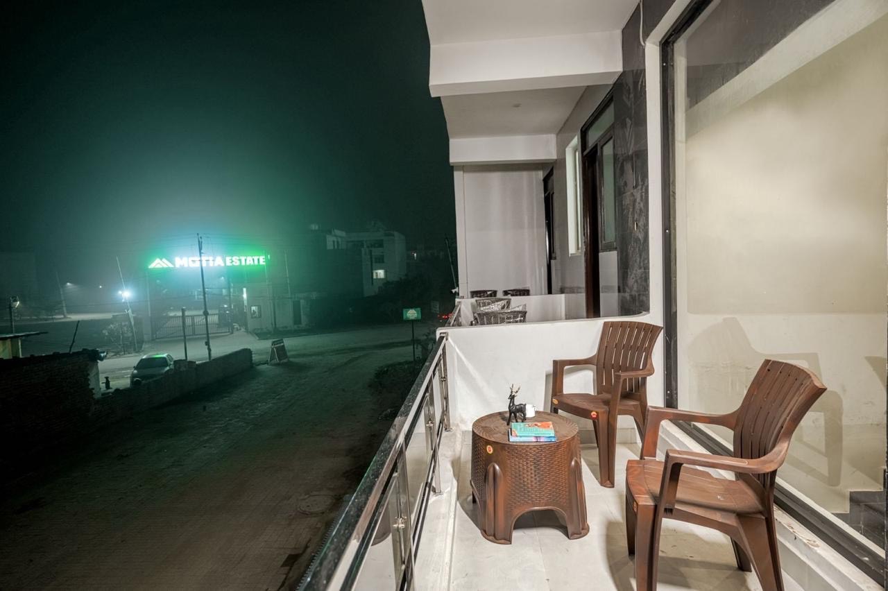 Studio Apartments in Zirakpur: Fully Furnished with Air Conditioning - Image 1