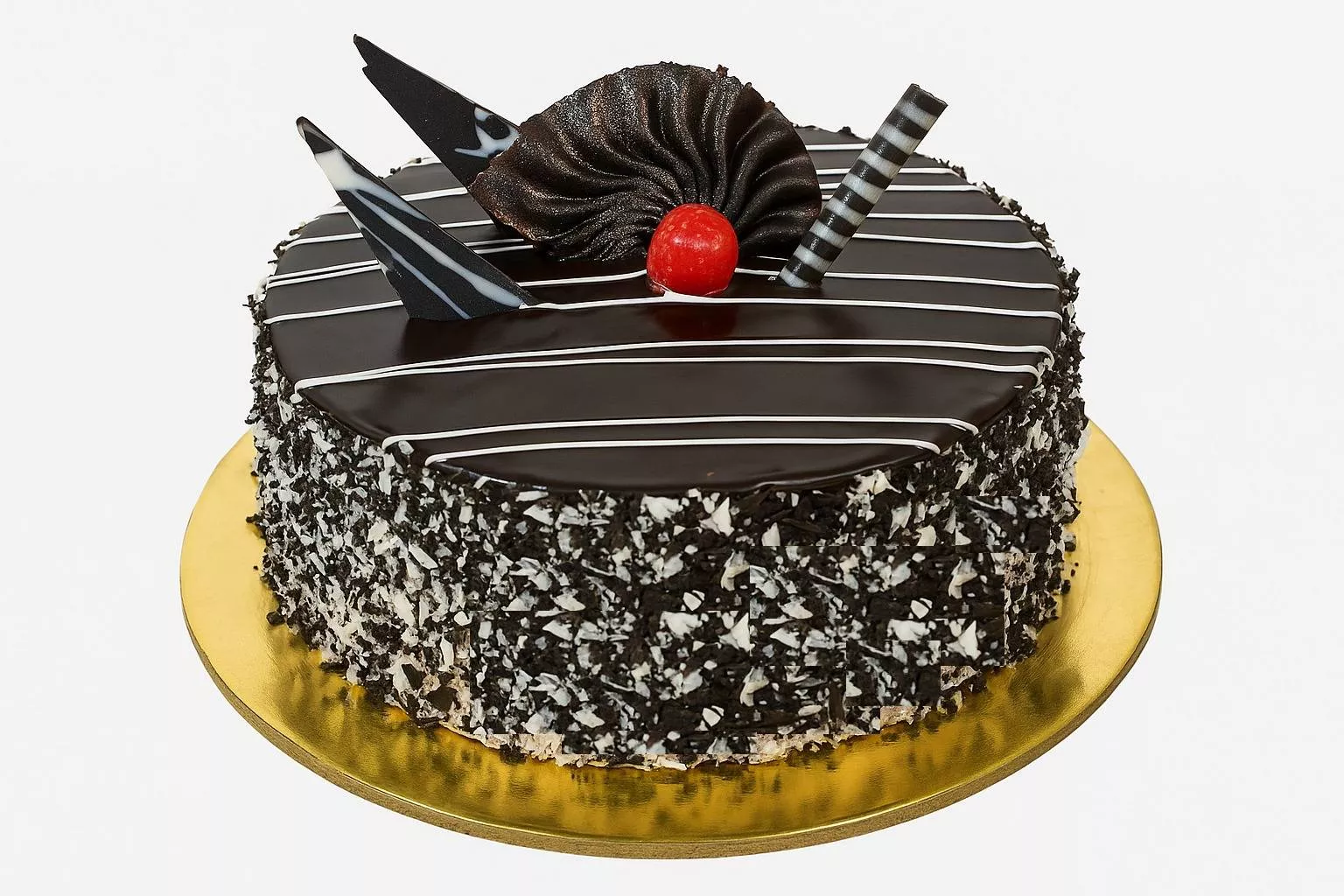 Cake Palace Chocolate Crunch Cake in Kharadi: Decadent Delight -  - Buy Online at CAKE PALACE