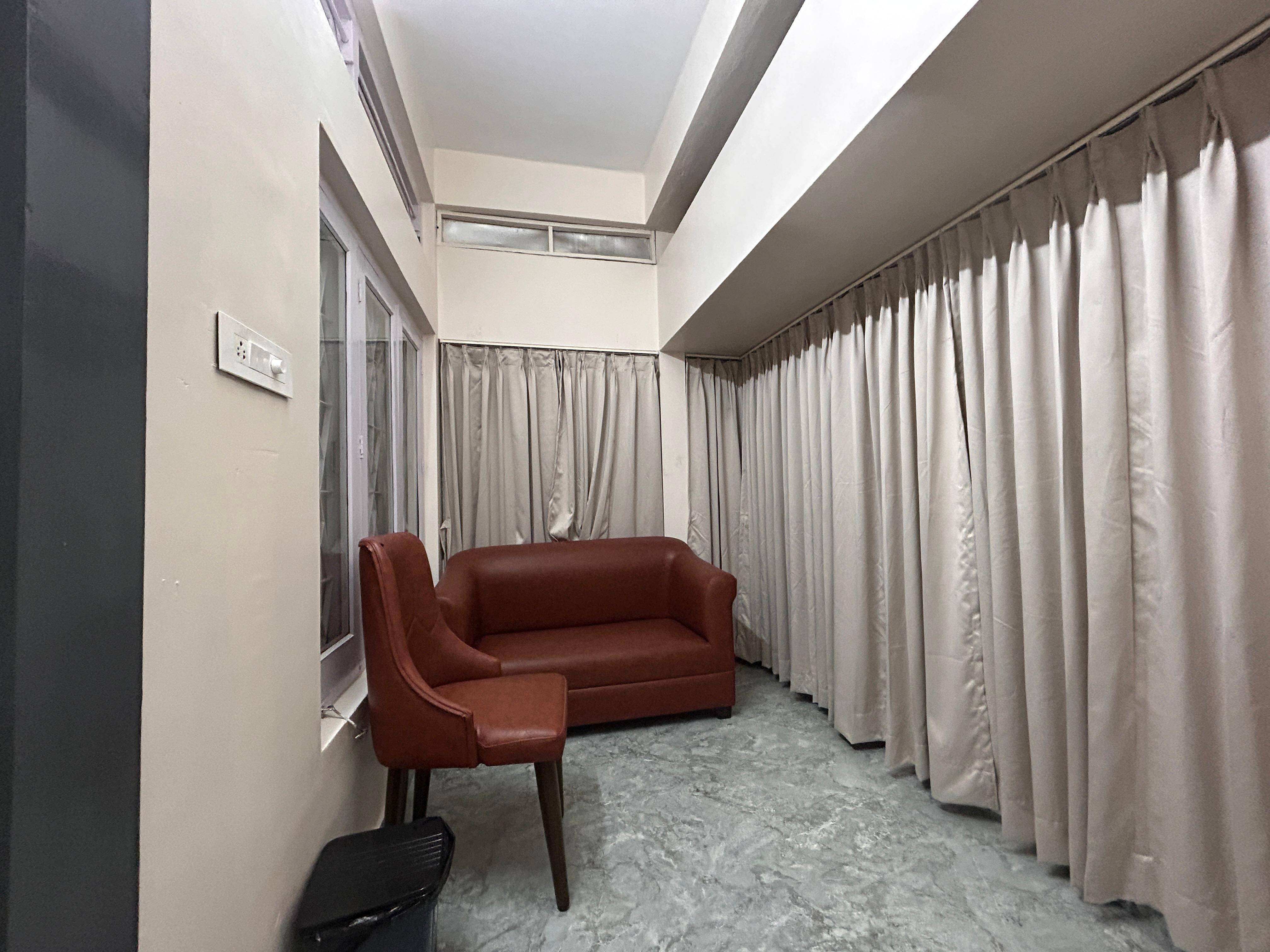 GARDEN VIEW DELUXE ROOMS WITH BALCONY - Image 3