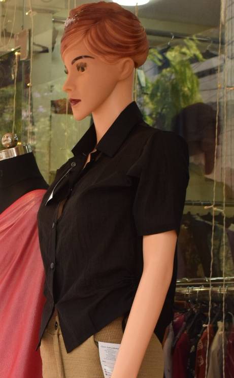  Fashion/Classic Black Button-Down Shirt in Jabalpur - Versatile Styling SHEETESH SONI Shivarnika 210  Opposite Ram  Mandir Trimurti Nagar Jabalpur LANDMARK Behind Little Angel School