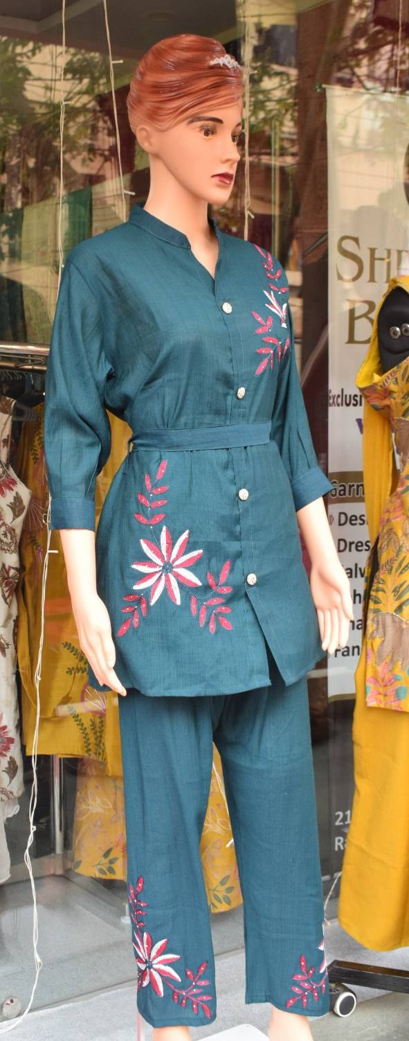 Embroidery Design Suit in Jabalpur: Vatican Suit with Premium Materials - Image 1