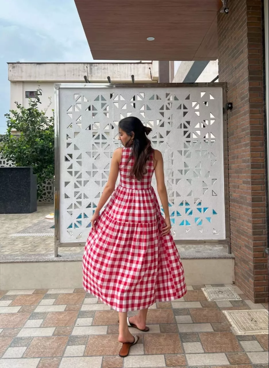 Fashion/Maxi Dress in Jaipur: Checkered Sleeveless Tiered Dress - Image 1