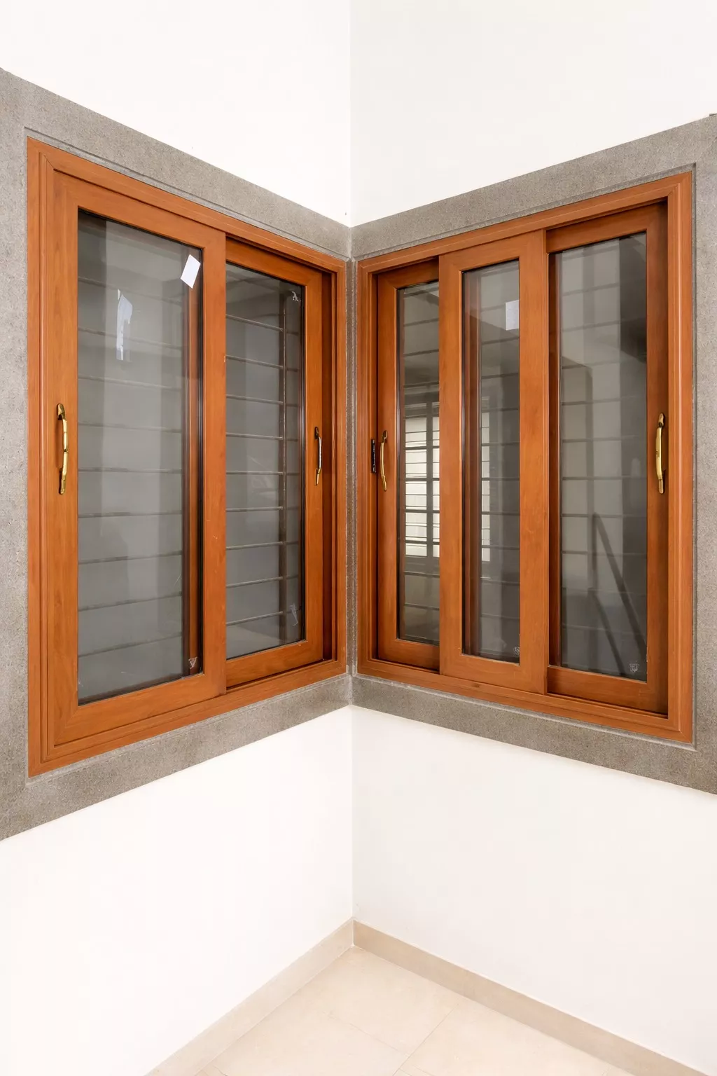 Domal Aluminium Sliding Window in Bhopal: Premium 3-Track with Mosquito Mesh -  - Buy Online at SEEMA GLASS AND ALUMINIUM