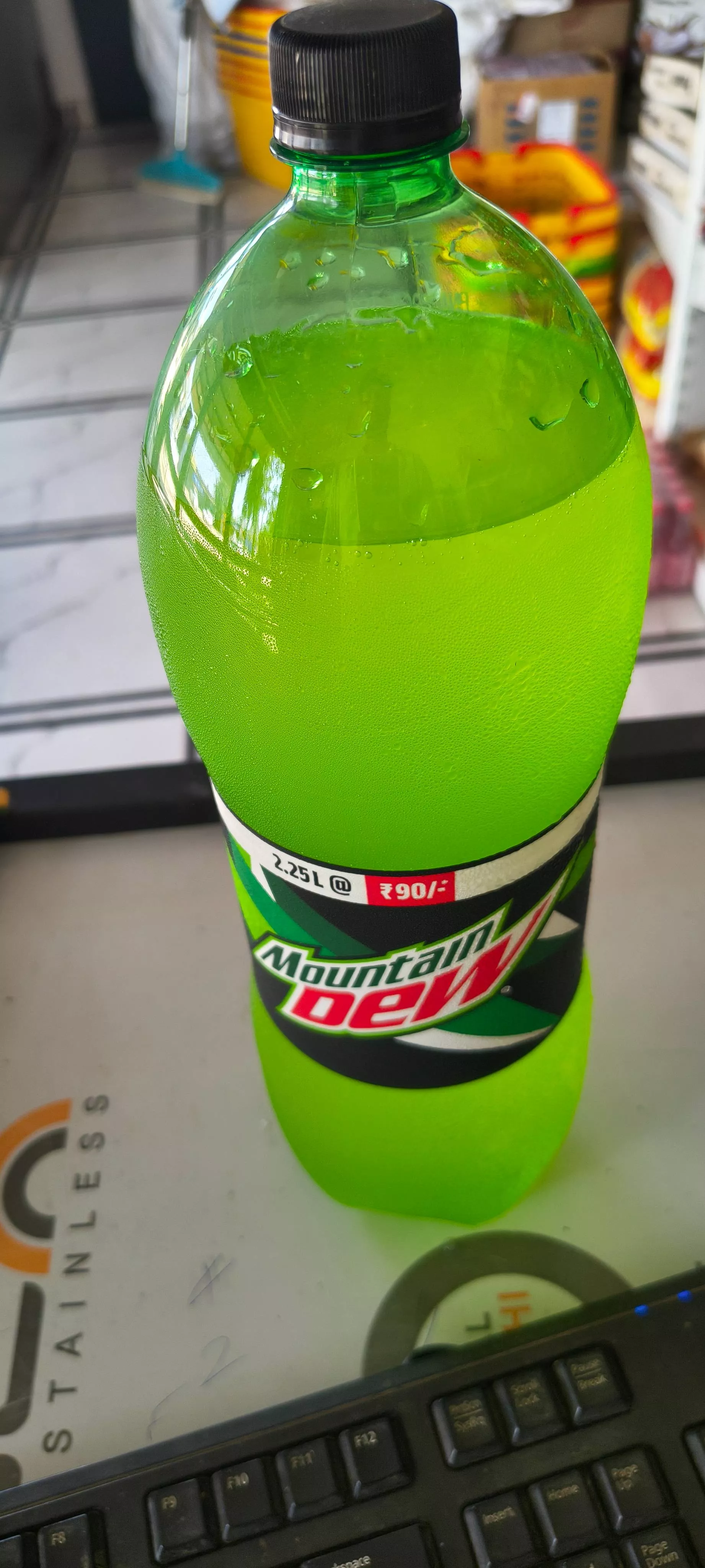  Soft Drink/Mountain Dew in Rohtak - Refreshing Citrus Flavor EX PARA WELFARE CANTEEN KHEWAT NO 86  KHATONI NO 90  JHAJJAR ROAD ROHTAK HARYANA 124501 124501LANDMARK Axis Bank Garhi Sampla