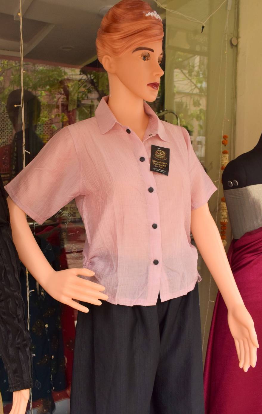 Fashion/Women's Clothing in Jabalpur: Soft Pastel Pink Button-Down Shirt - Image 2