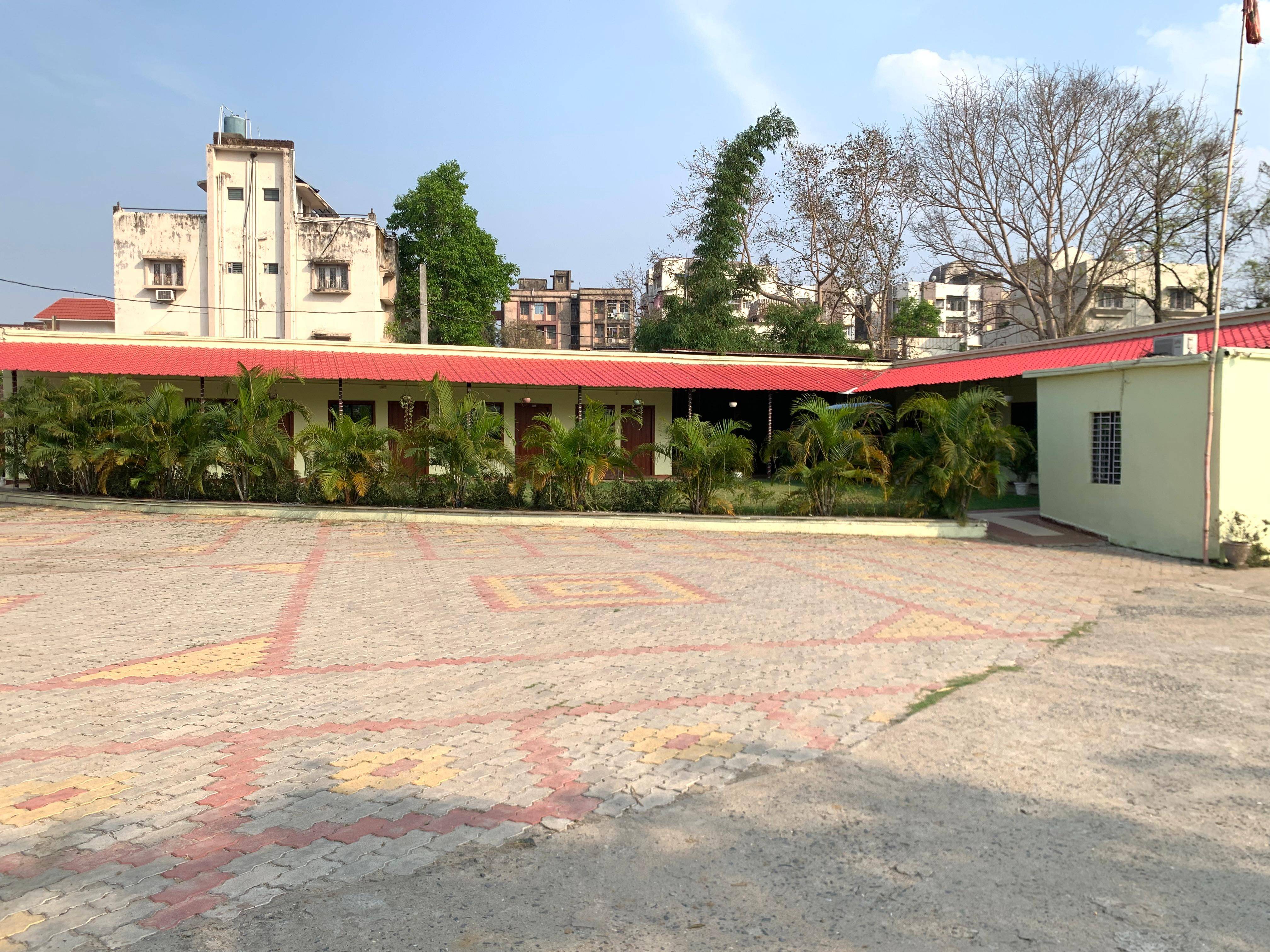 Luxury Studio Room Set in Jharudih: Elegant Urban Living - Image 4