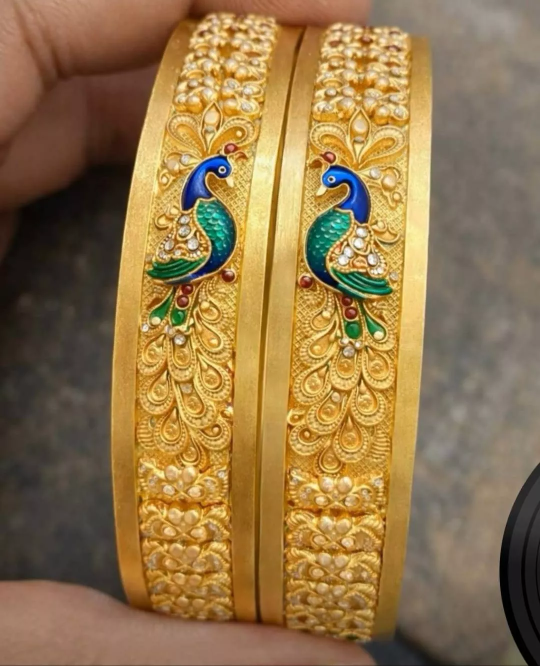 H A jewellers  jabahar bajar  sadabad LANDMARK dev market ke pass sadabad Kangan fancy Bracelet for Fashion-forward Individuals -  - Buy Online at H A JEWELLERS