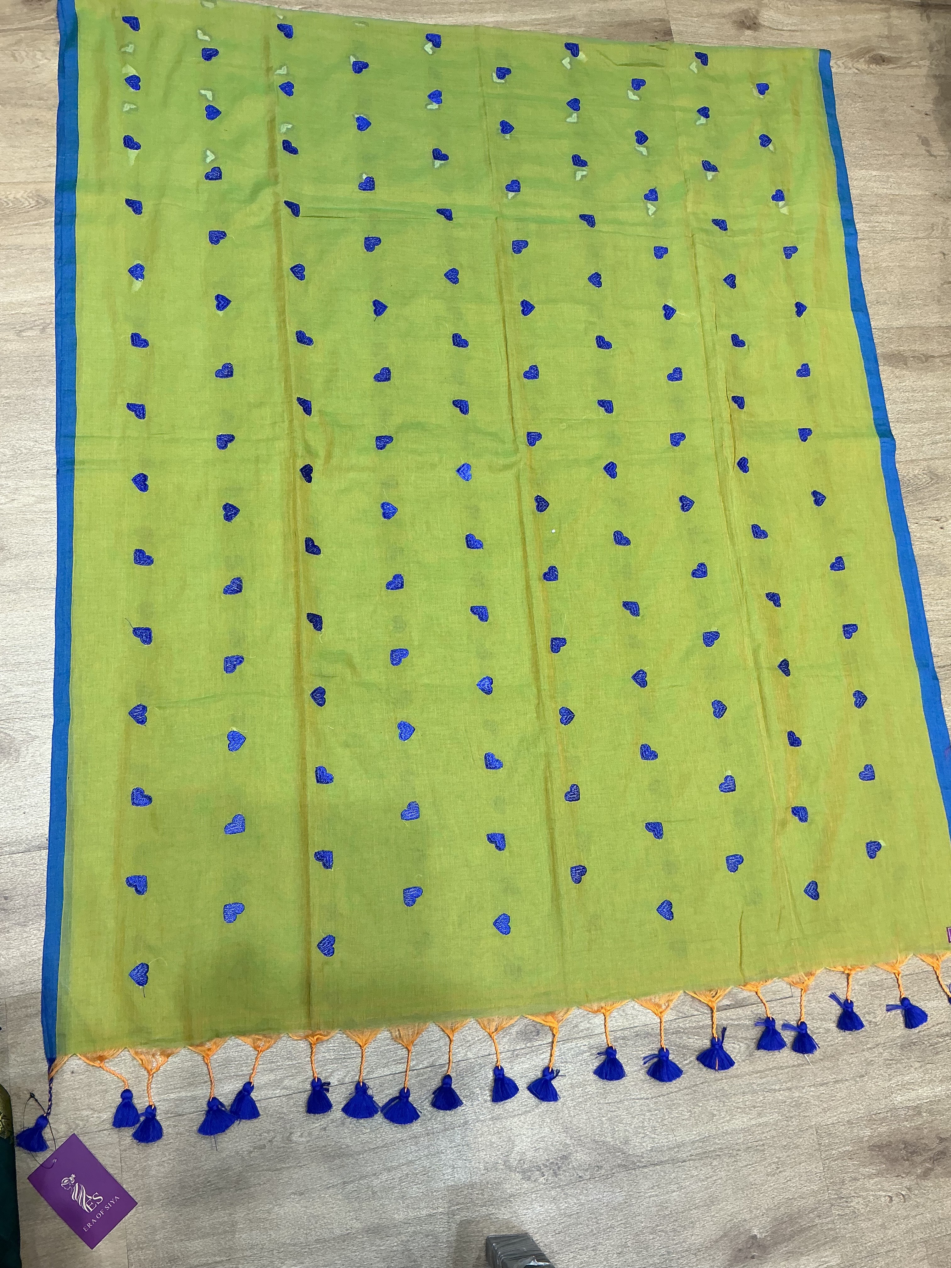 Mul Cotton Saree in New Delhi: Embroidered Heart Motifs ERA OF SIYA SHOP NO G 1 KRISHNA PLAZA II PLOT NO 3 SECTOR 12 DWARKA NEW DELHI SOUTH WEST DELHI DELHI LANDMARK SANDOZ