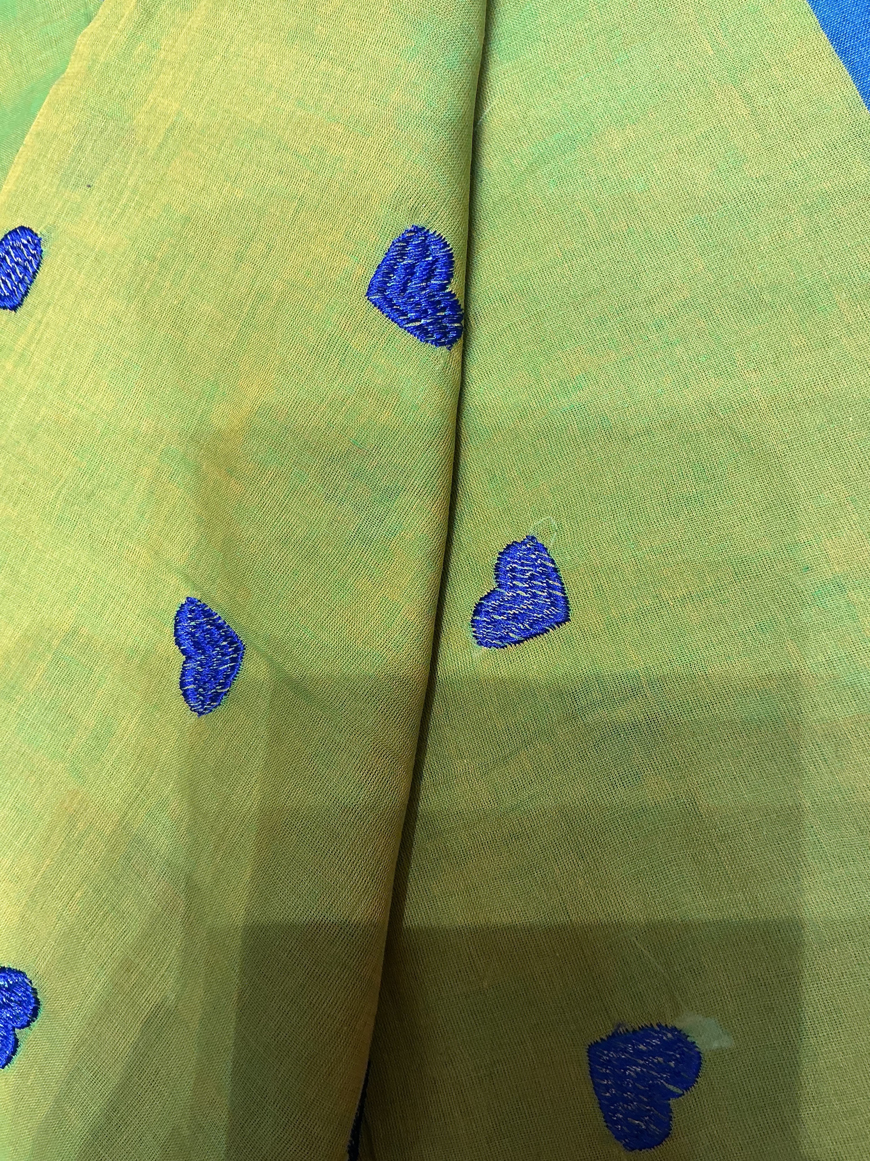 Mul Cotton Saree in New Delhi: Embroidered Heart Motifs - Image 1
