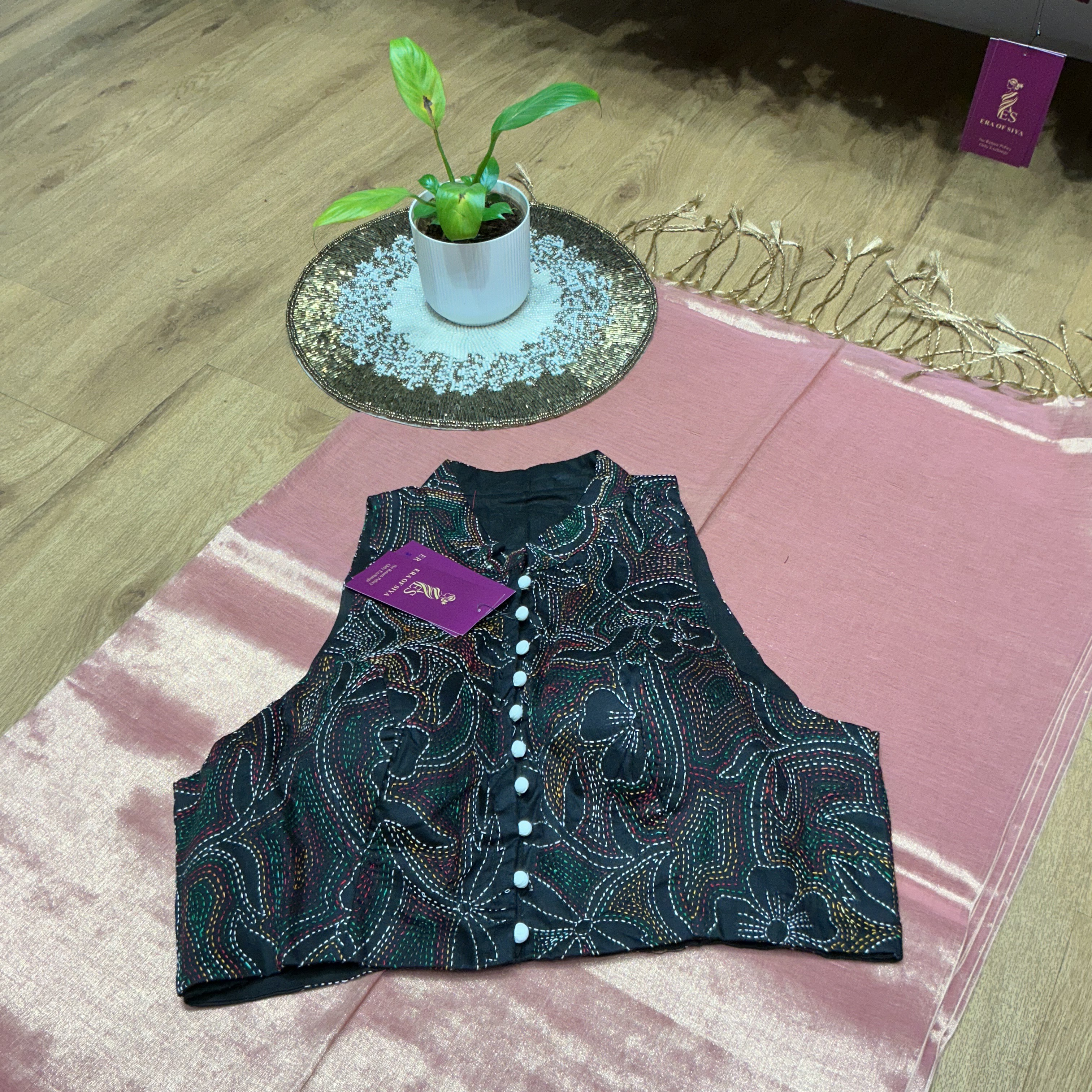  Kantha Handwork Embroidered Sleeveless Blouse in New Delhi - Colorful Stitches ERA OF SIYA SHOP NO G 1 KRISHNA PLAZA II PLOT NO 3 SECTOR 12 DWARKA NEW DELHI SOUTH WEST DELHI DELHI LANDMARK SANDOZ