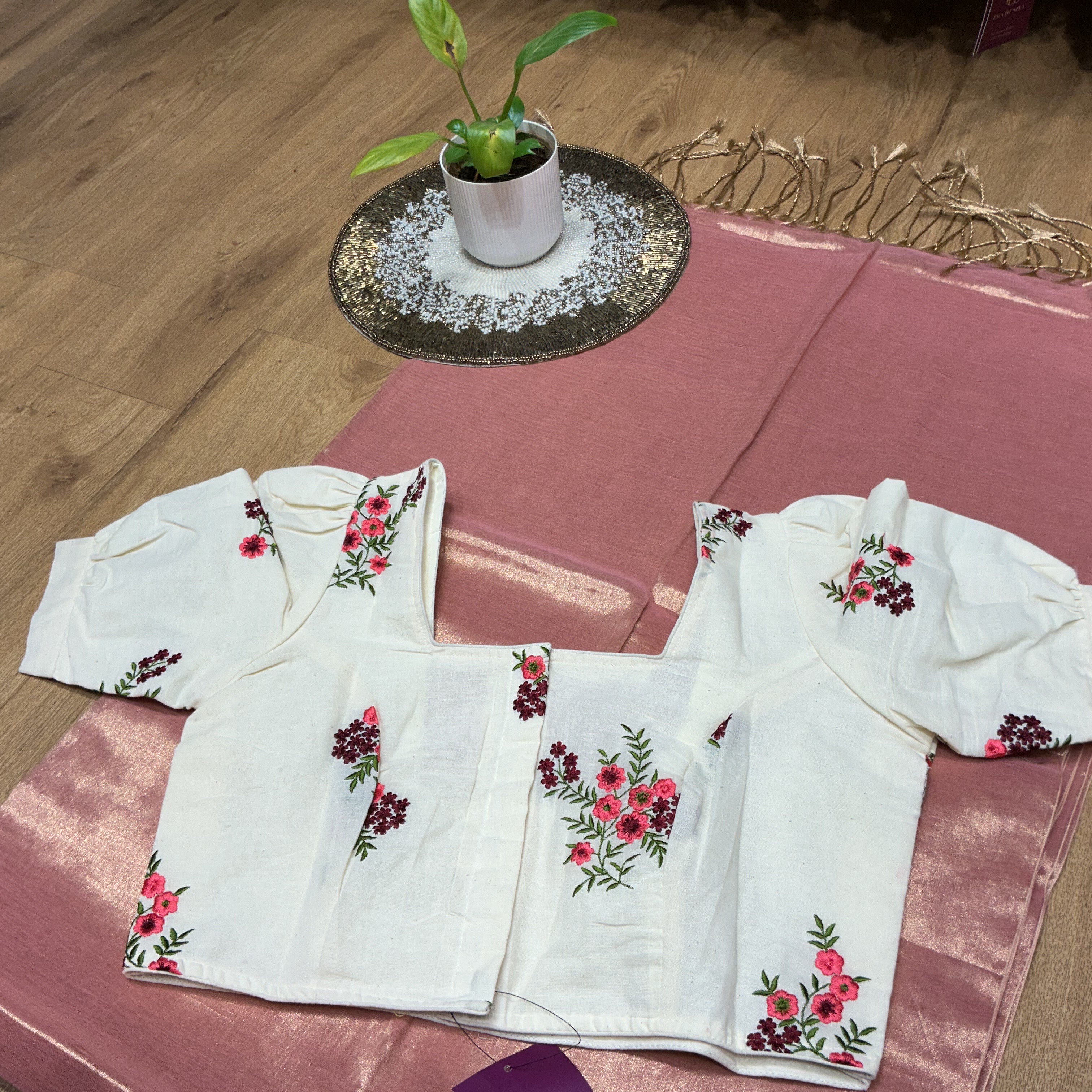 ERA OF SIYA - Cotton Embroidered Blouse in New Delhi - Stylish Floral Design in DWARAKA
