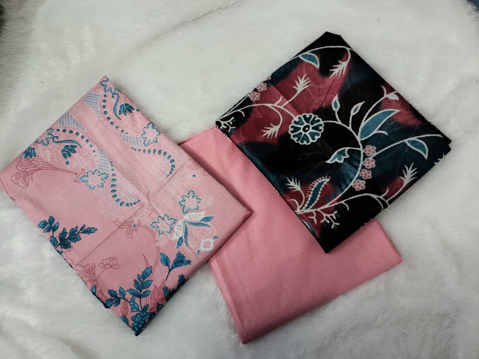 Asar Digitally Printed Unstitched Pure Cotton Suit Fabric in Kanpur - Elegant Floral Patterns - Image 1