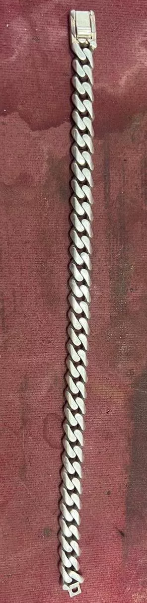 Jewelry/Cuban Link Bracelet in Rajkot: Stylish Accessory -  - Buy Online at R K JEWELLERS