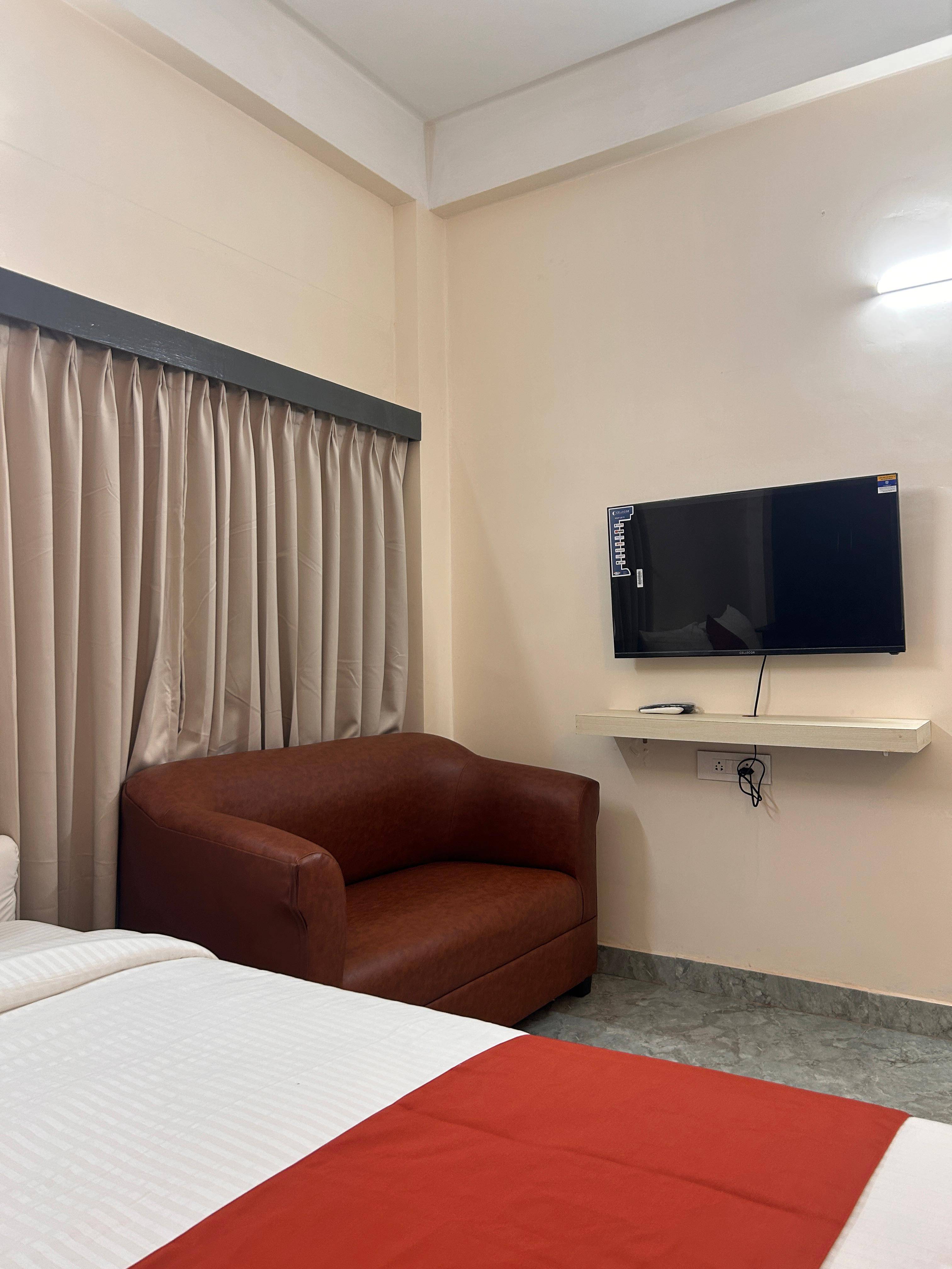 DELUXE TWIN ROOM - Image 1