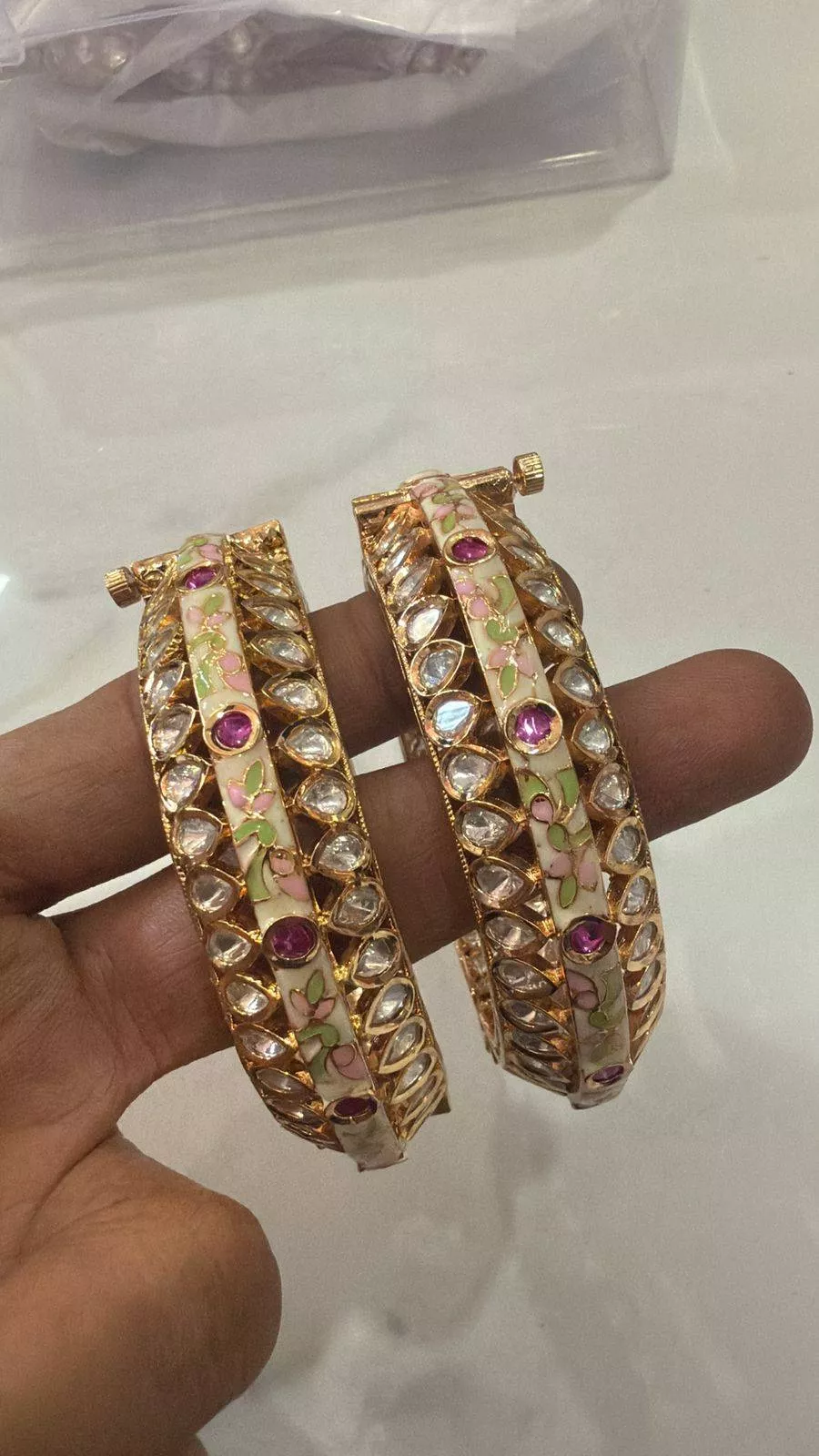 RAJWADI BANGLES in Bhavnagar - Elegant Handcrafted Jewelry -  - Buy Online at PADMAVATI BANGLES STORE