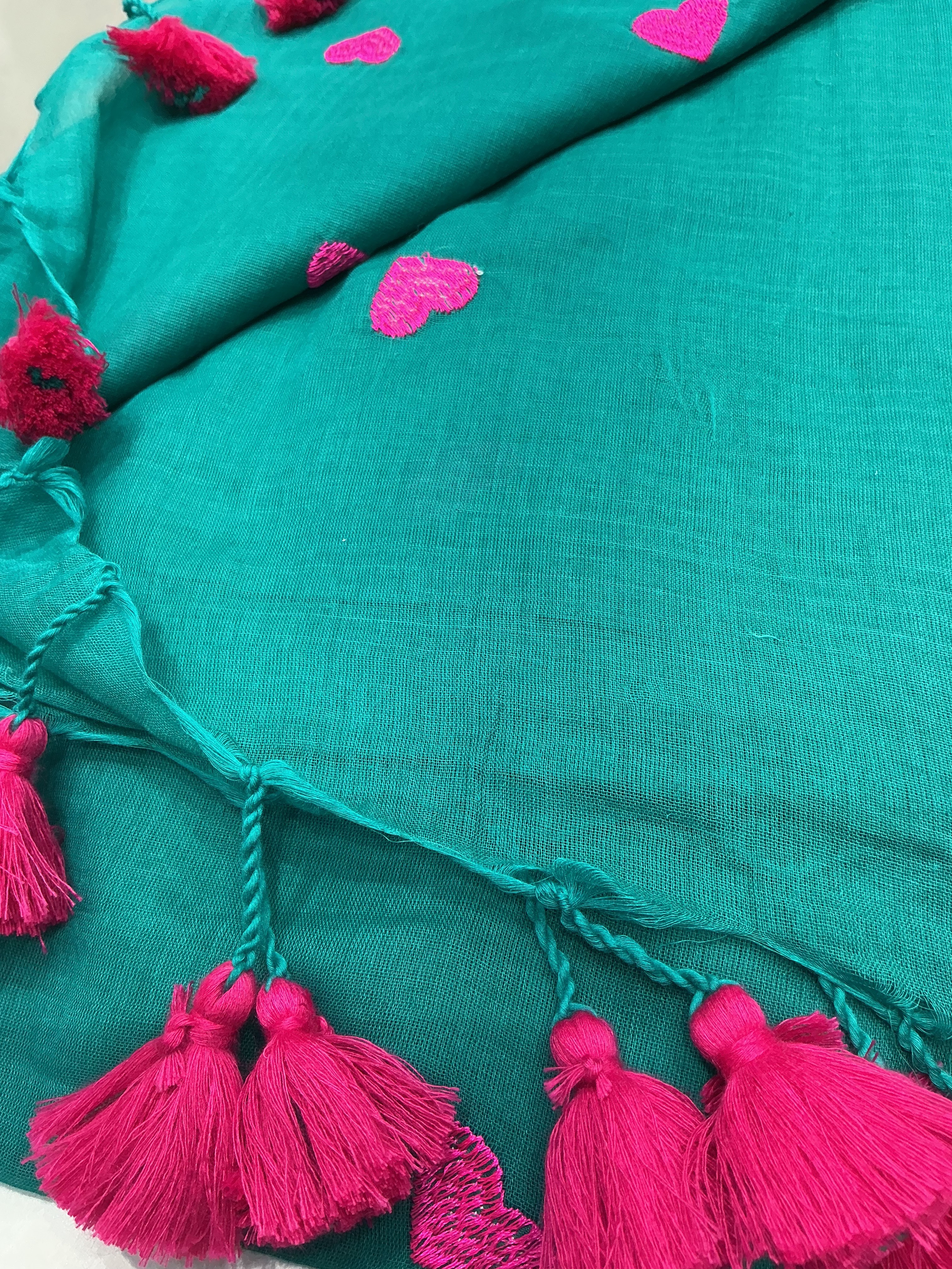 Mul cotton saree with heart embroidery in Teal with Pink Tassels in New Delhi - Stylish Look - Image 1