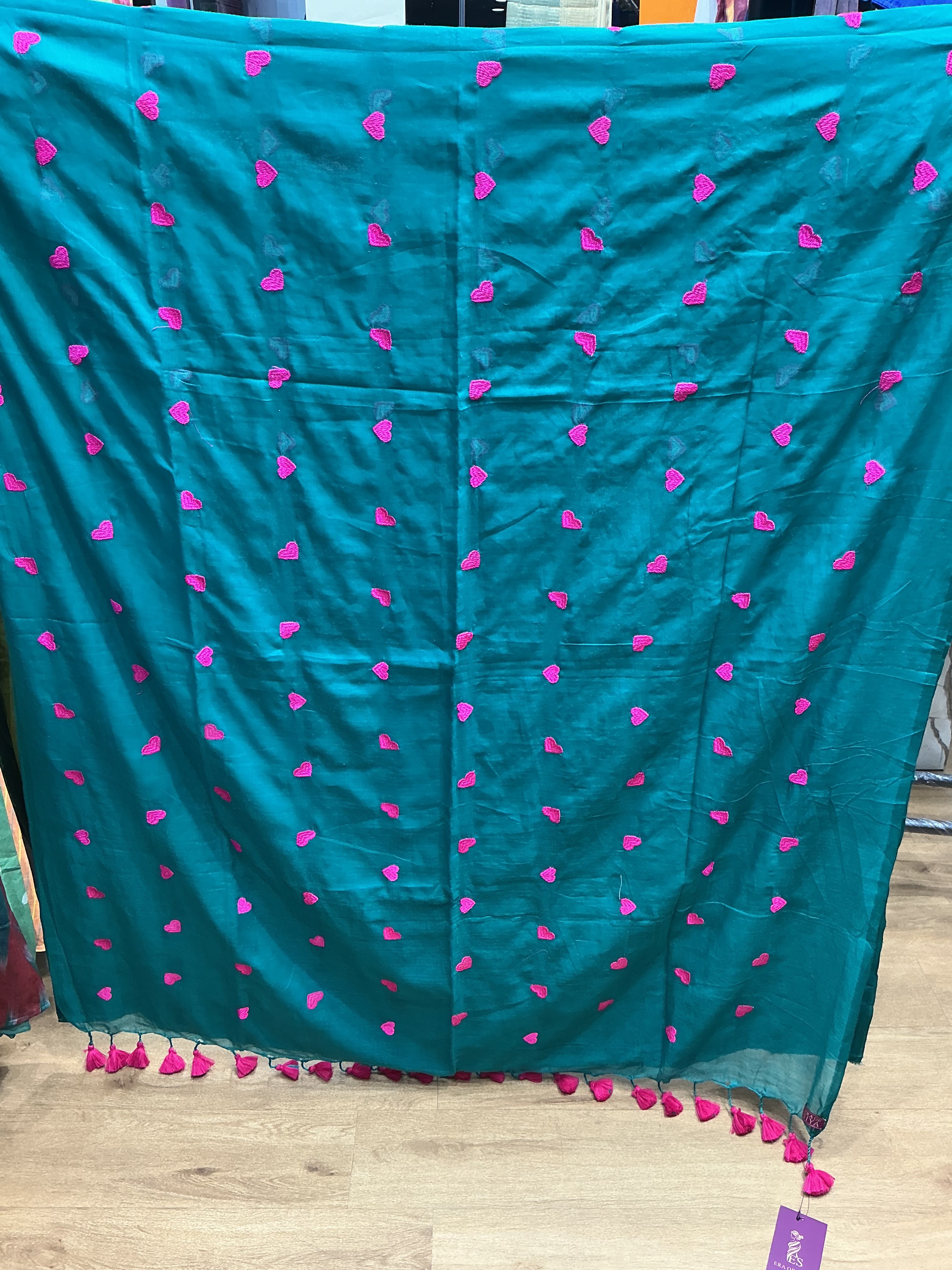 Mul cotton saree with heart embroidery in Teal with Pink Tassels in New Delhi - Stylish Look - Image 2