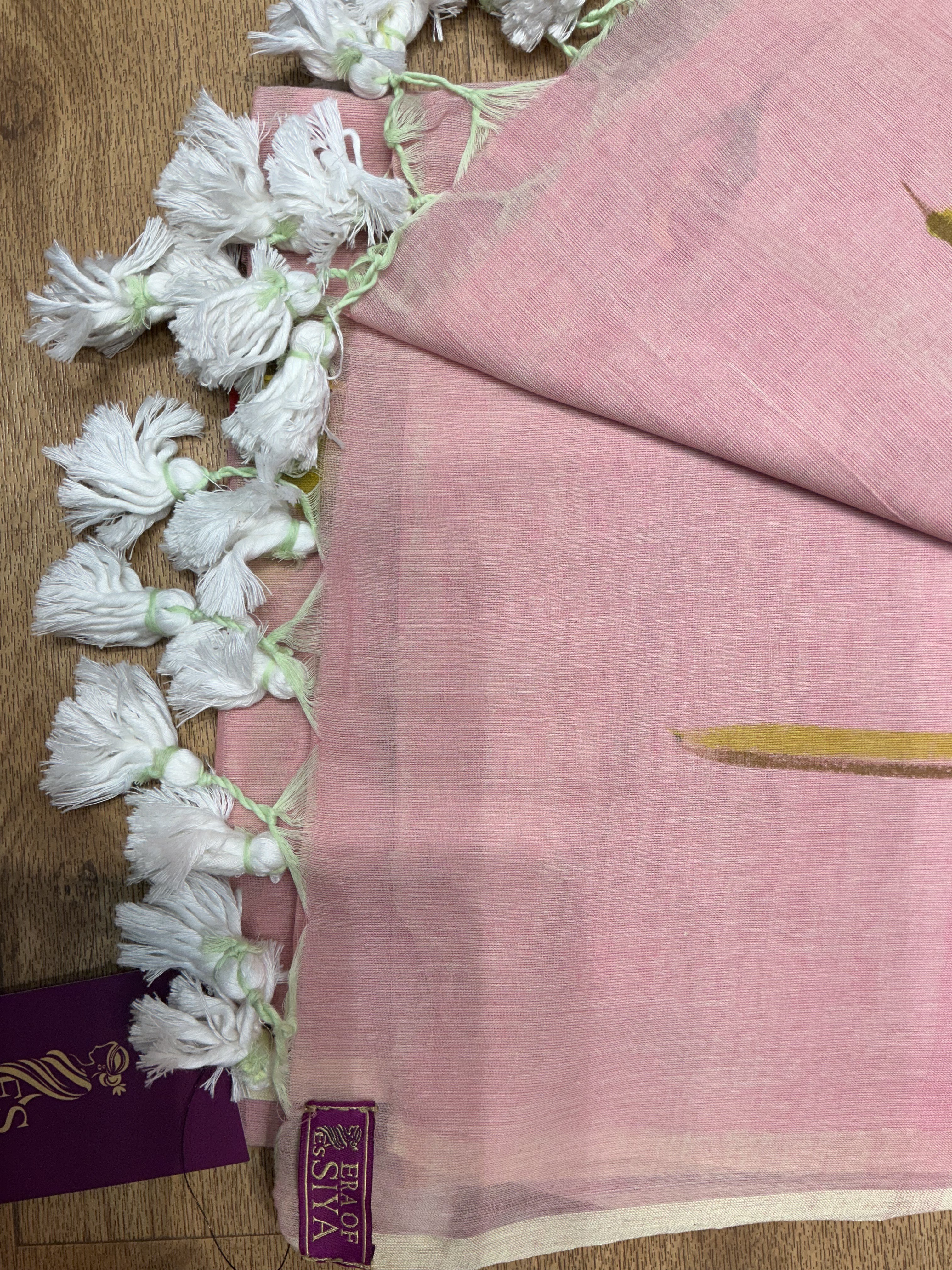 Mul cotton Pink Floral Printed in New Delhi - Elegant Fashion Accessory - Image 1
