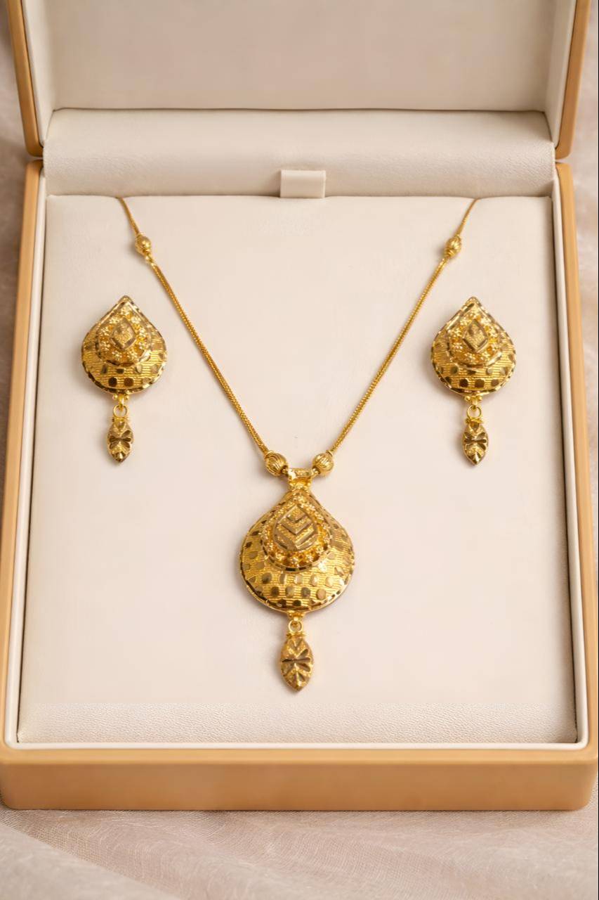 Gold Chain Set
