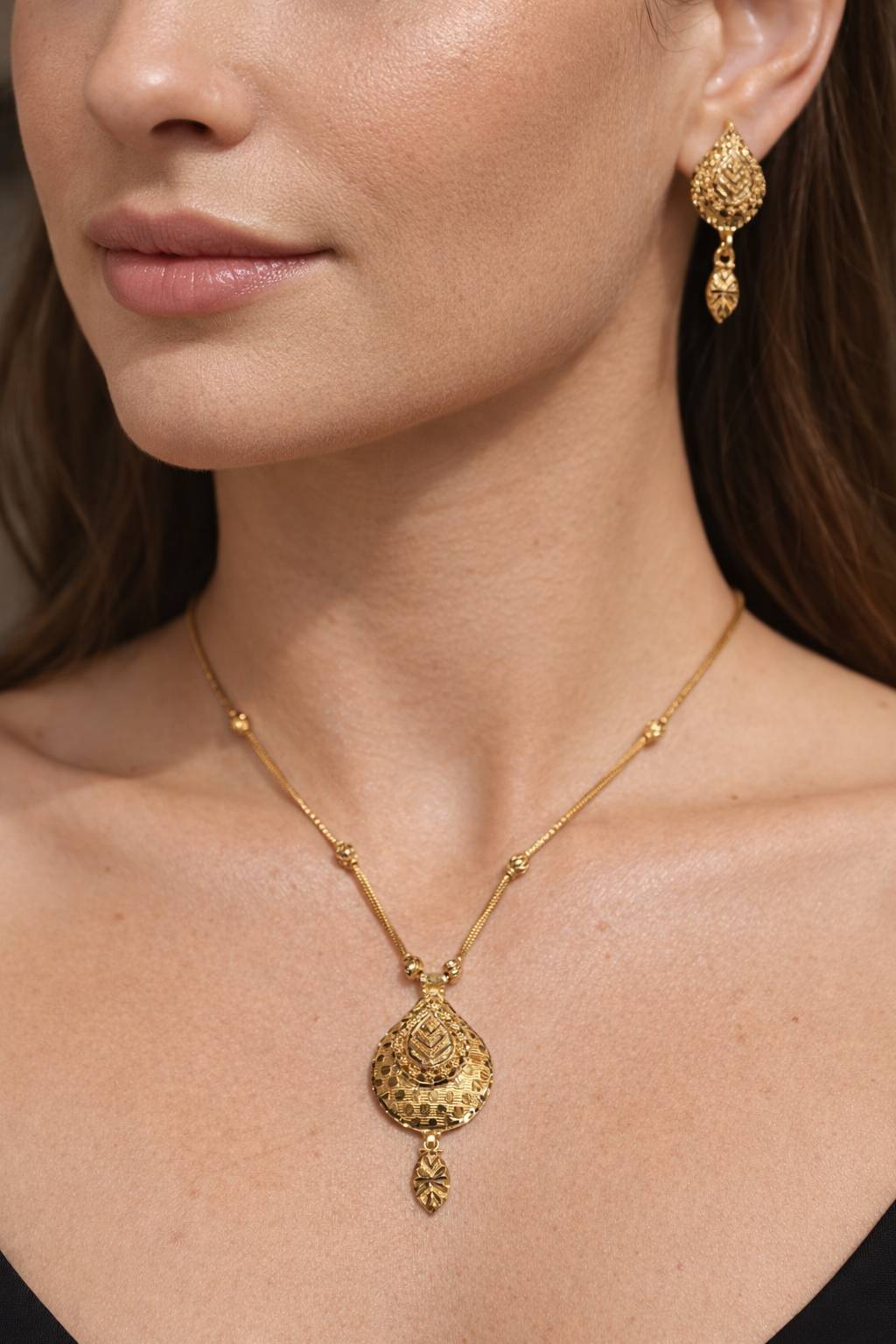 Gold Chain Set - Image 2