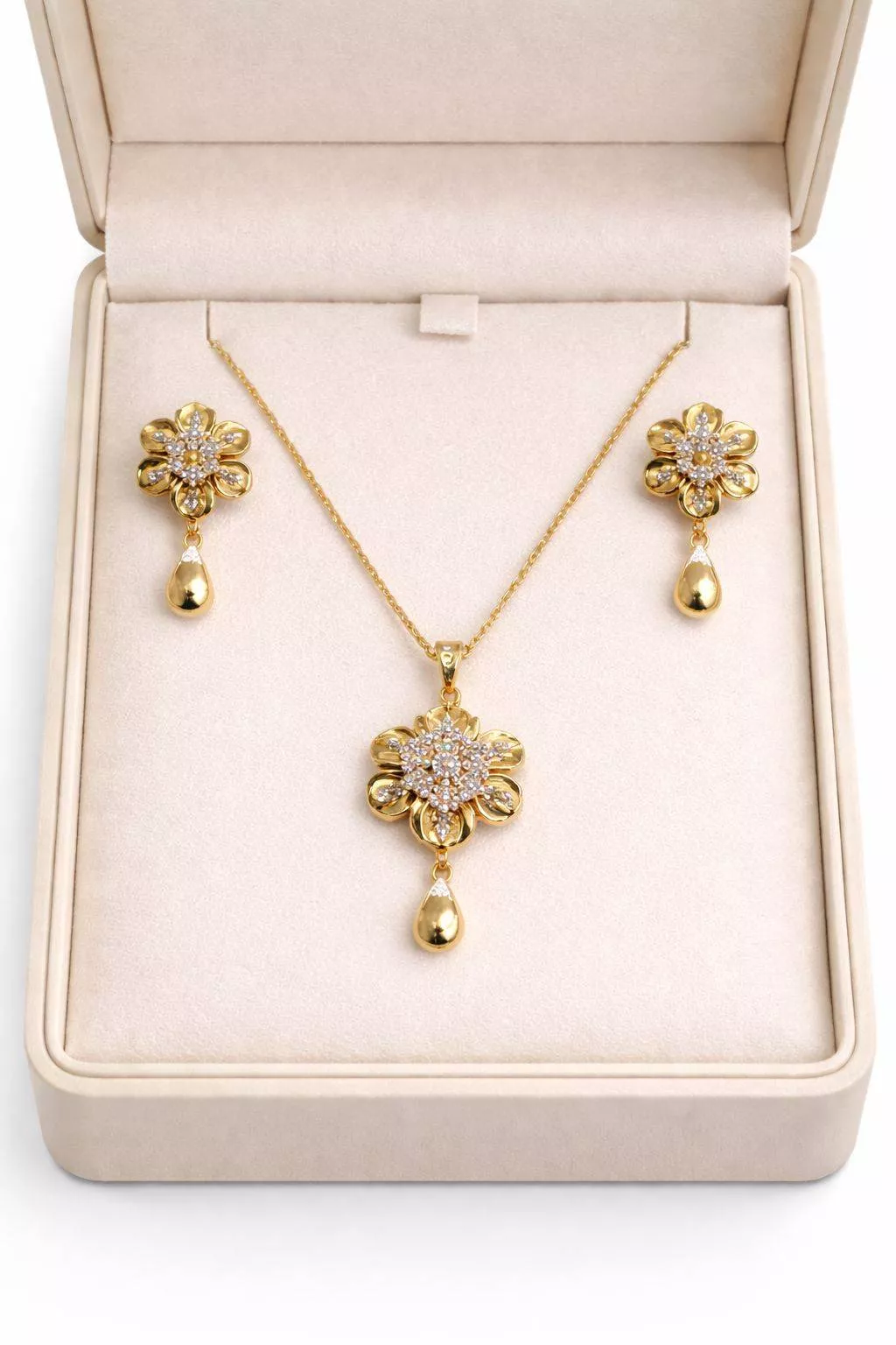 Gold Pendent Set - Image 2