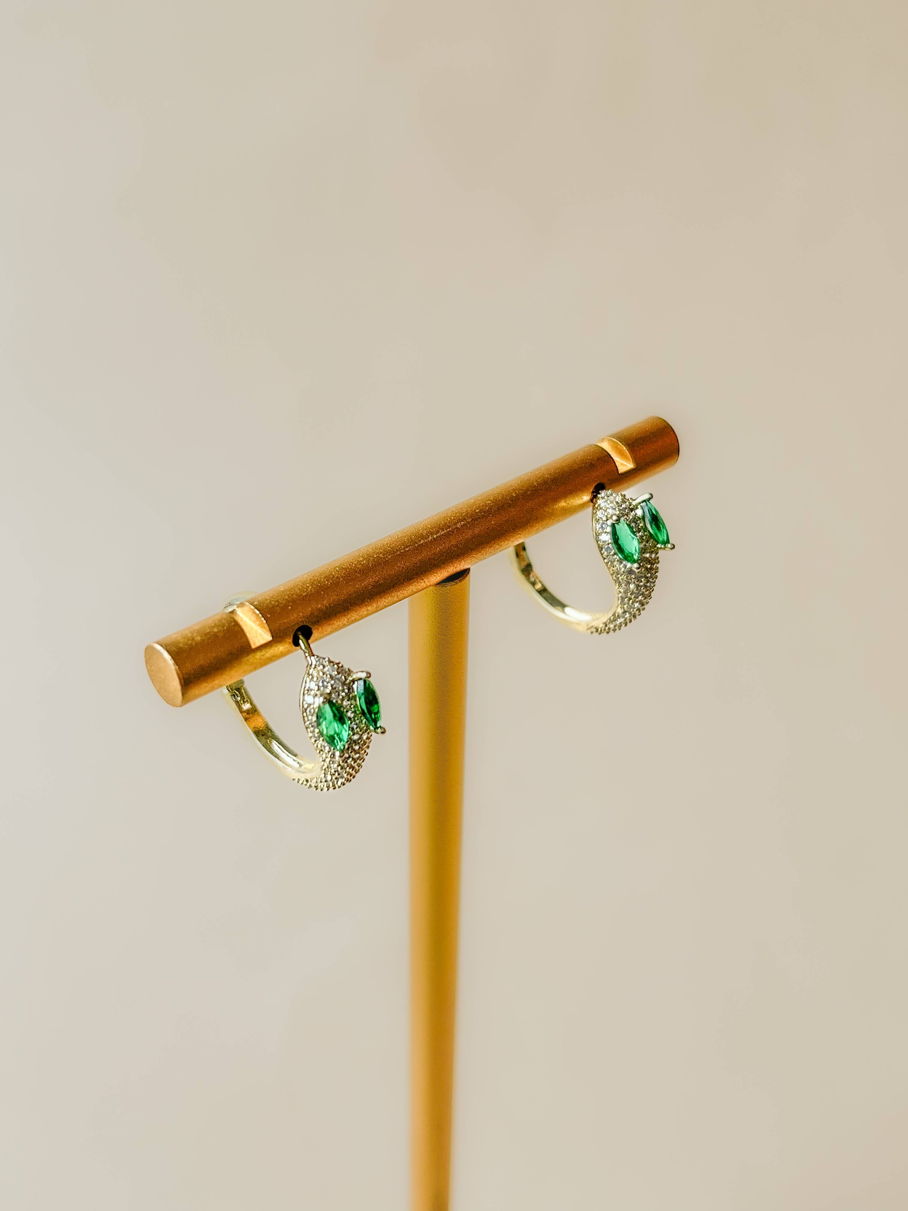 Jewelry/Serpenti Small Earrings in Vadgaonsheri: Elevate Your Style - Image 1